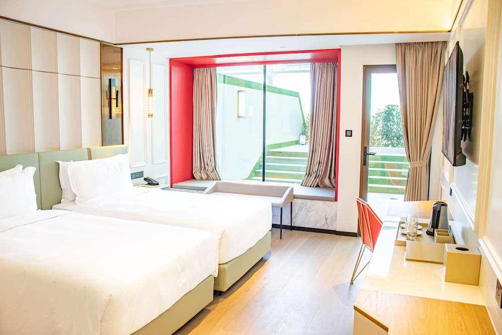 Master (Resorts World) Garden Onsen Suite photo 1