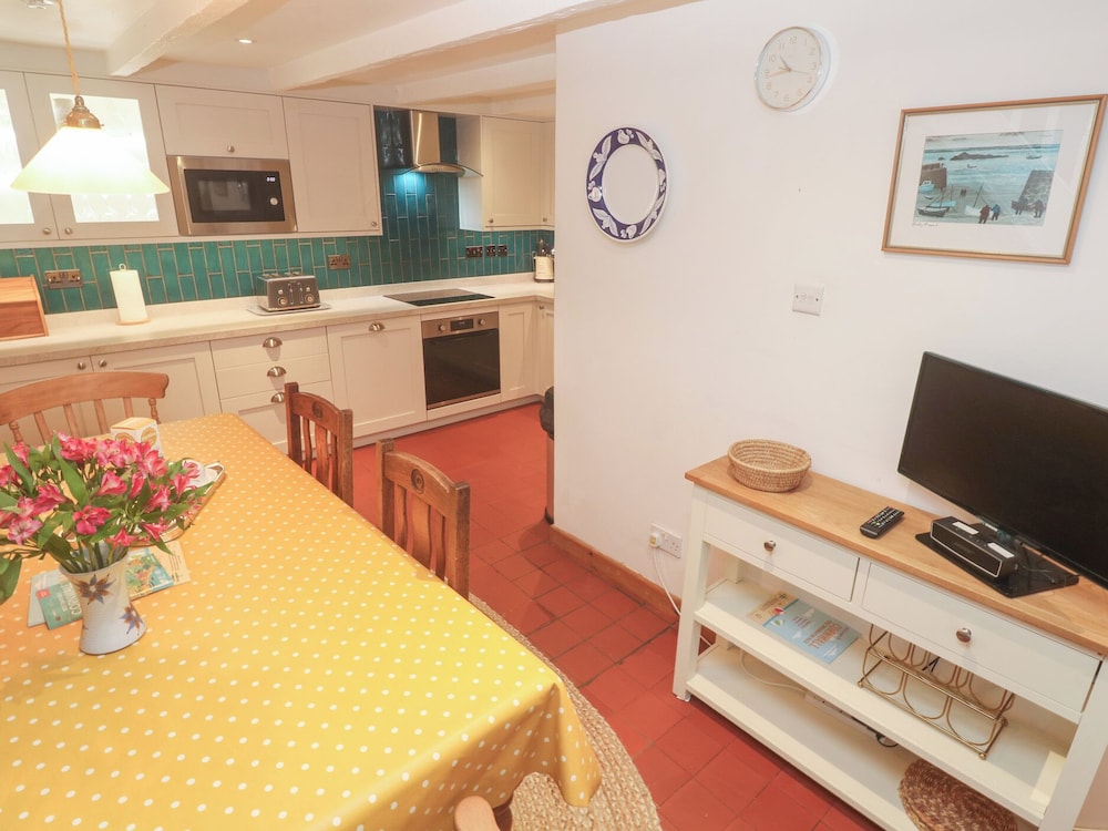 Cottage photo 1