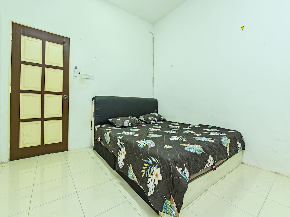 Room, Private Bathroom