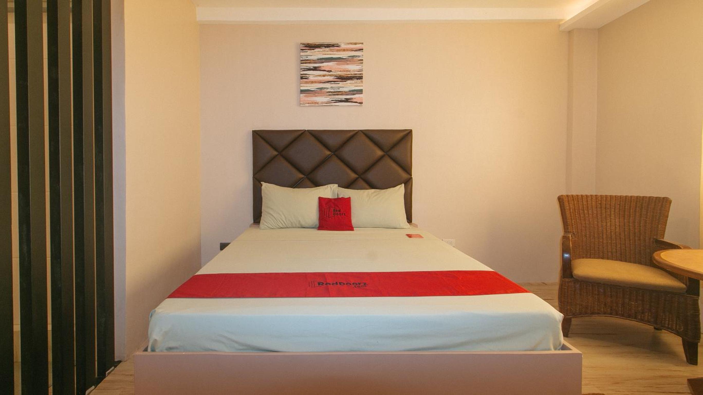 Deluxe Room - Photo 1