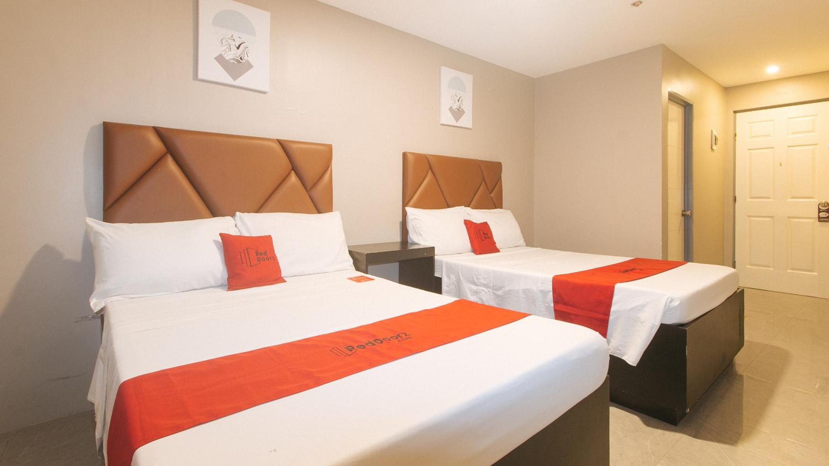 Quadruple Room - Photo 5