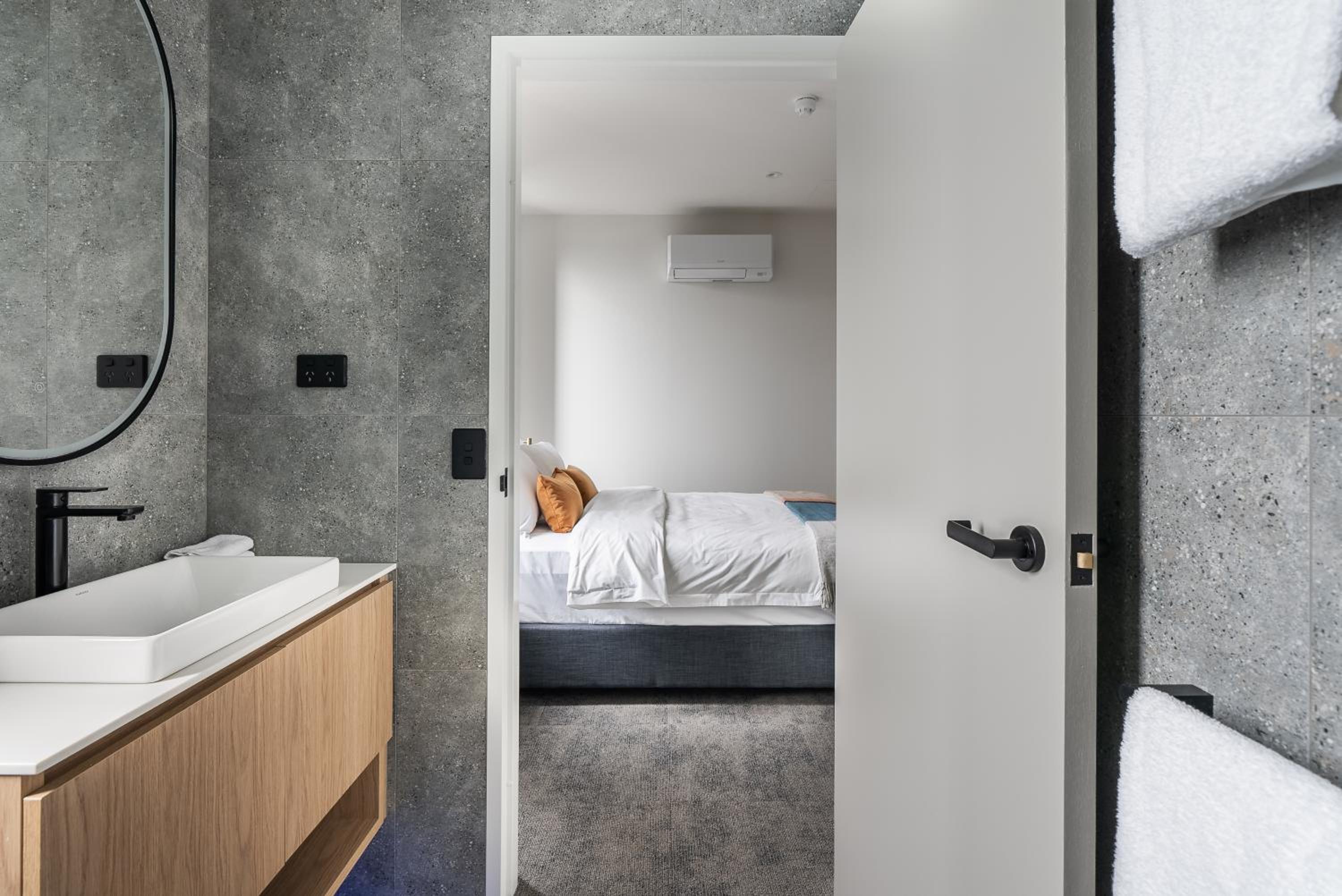 Two-Bedroom Suite photo 3
