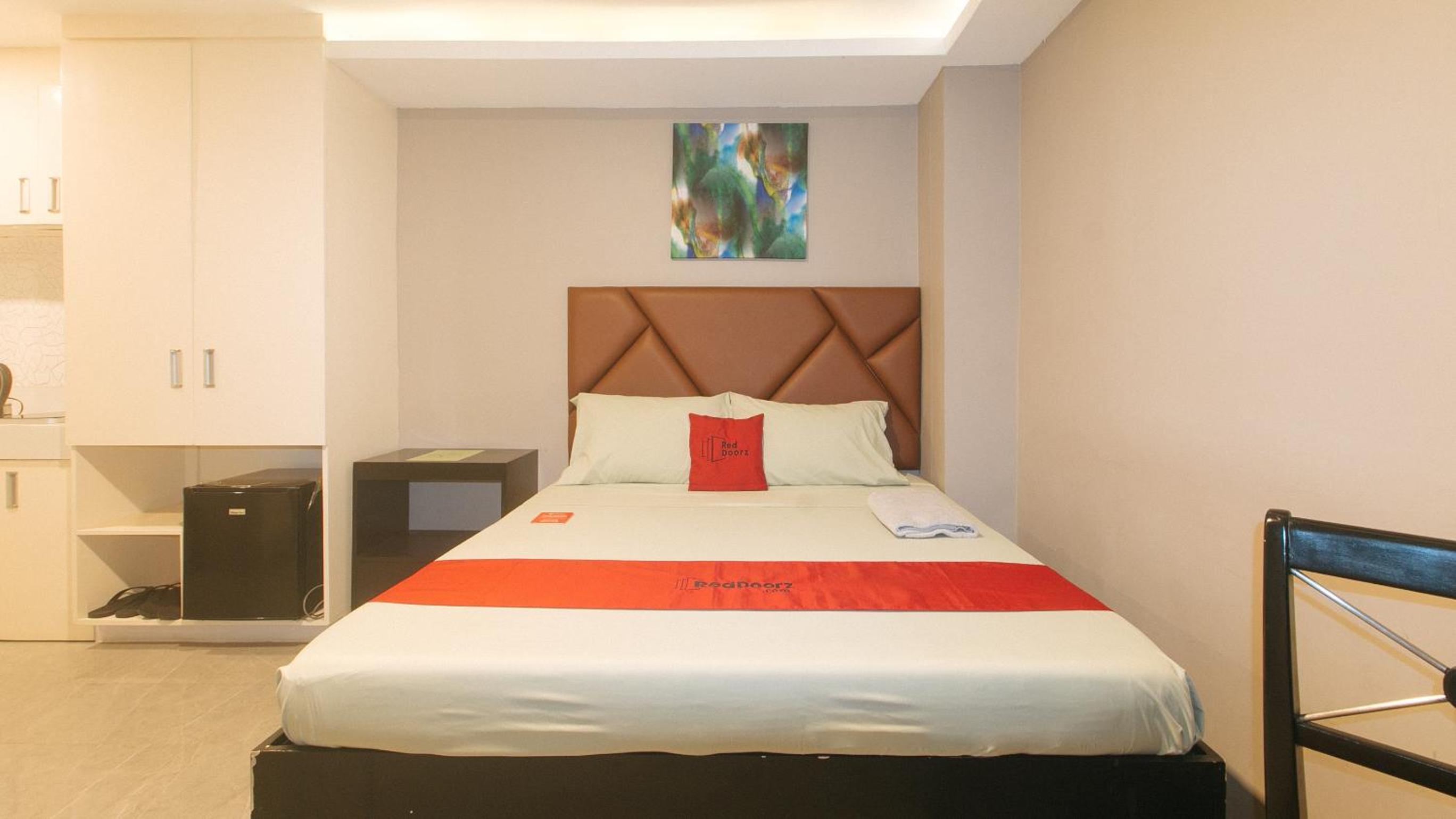 Suite - Photo 2