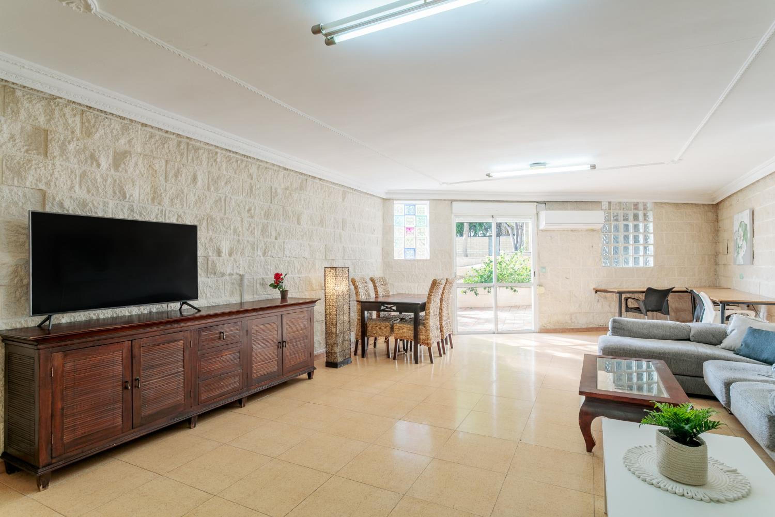 Villa con vistas al jardín