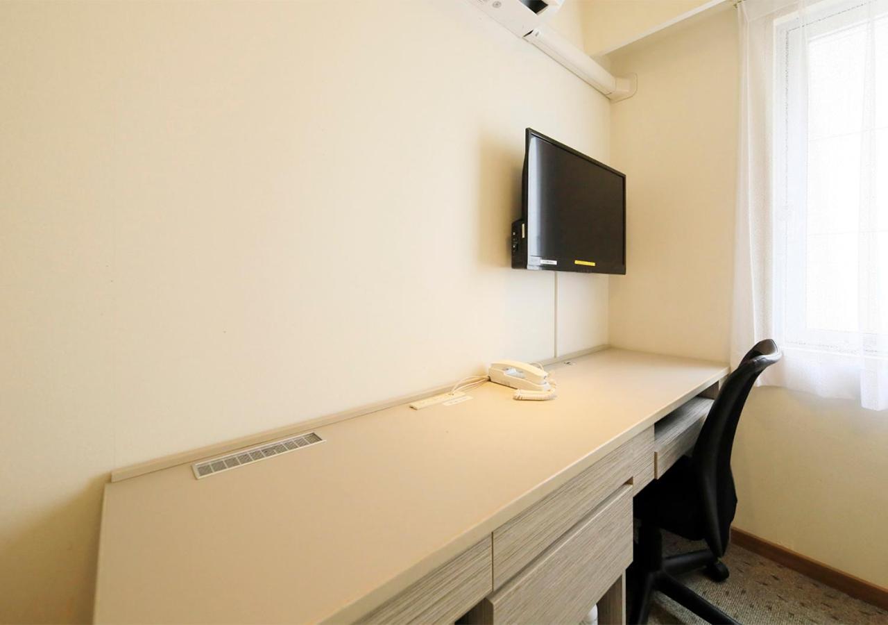 Wide Single Room-Smoking - Photo 3