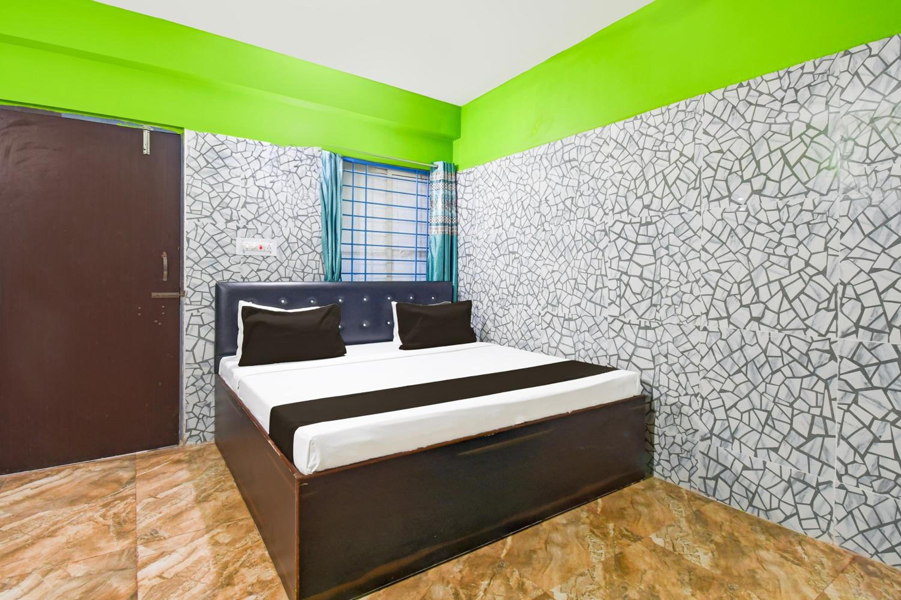 Classic Triple Room photo 3