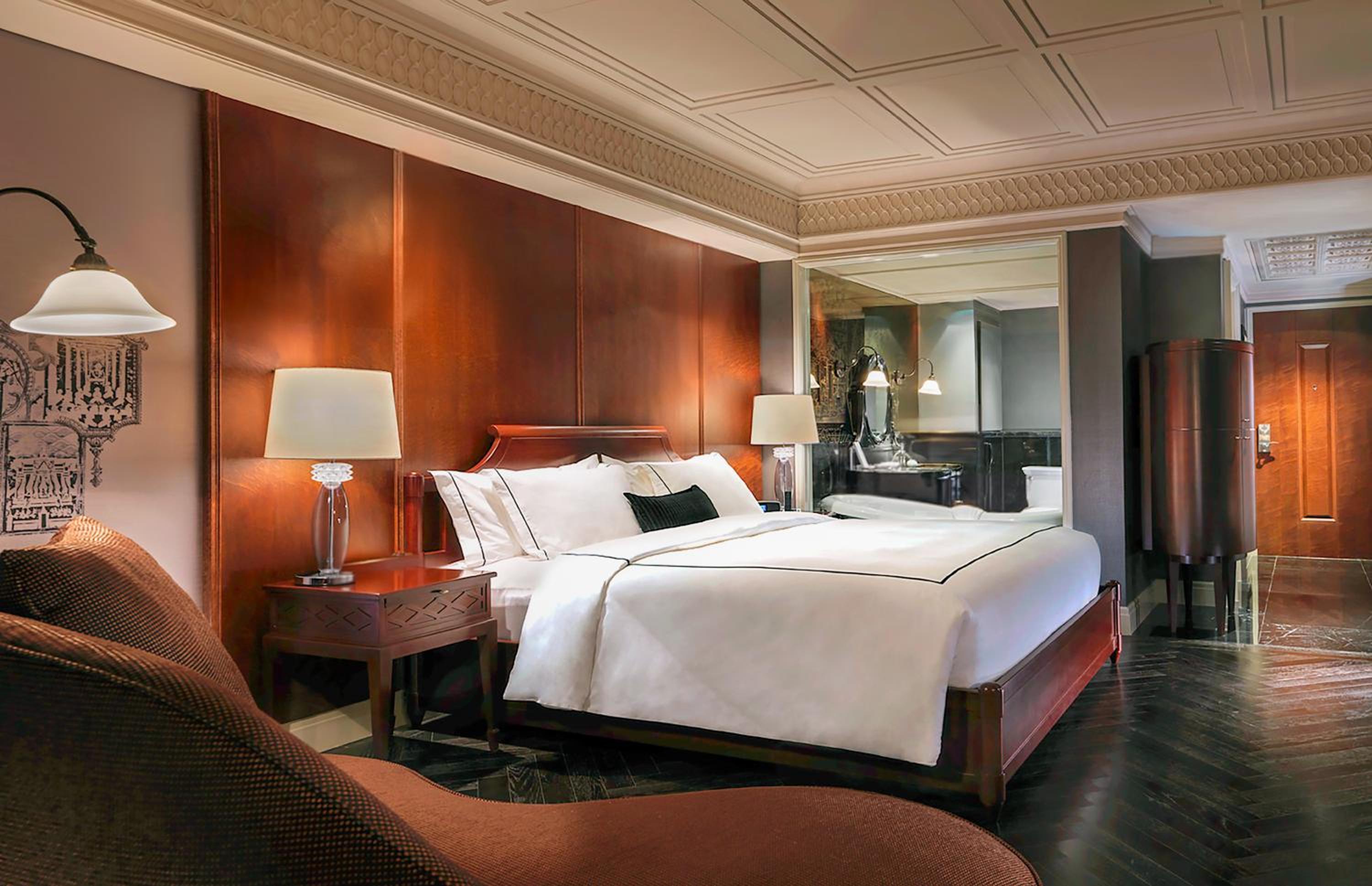 Jatu King Room