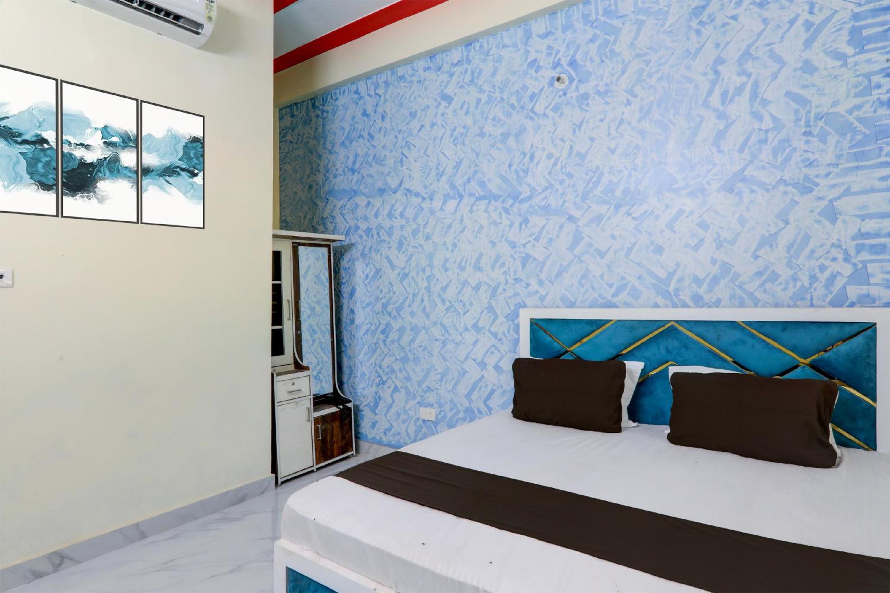 Classic Triple Room