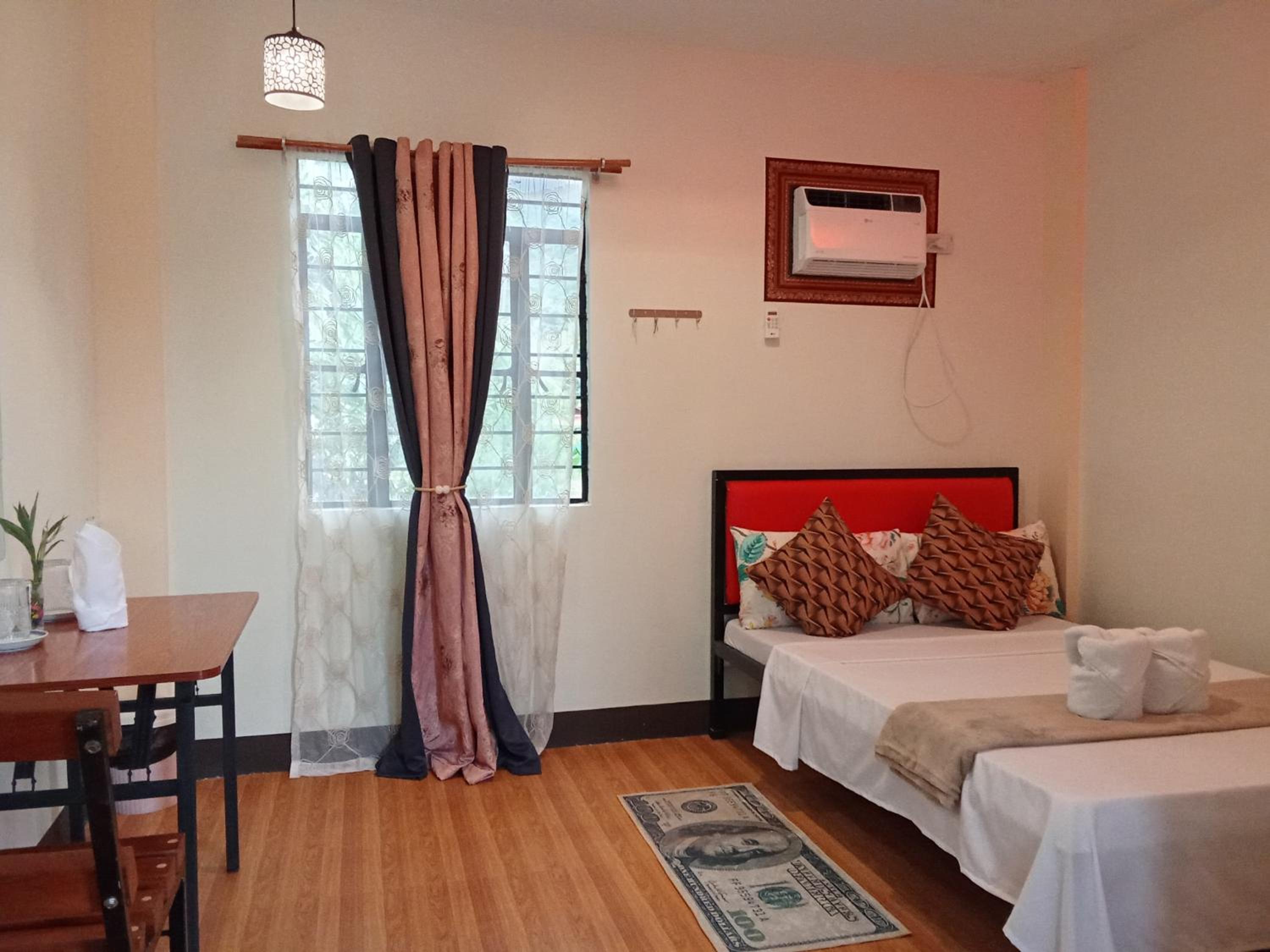 Double Room With Private Bathroom photo 3