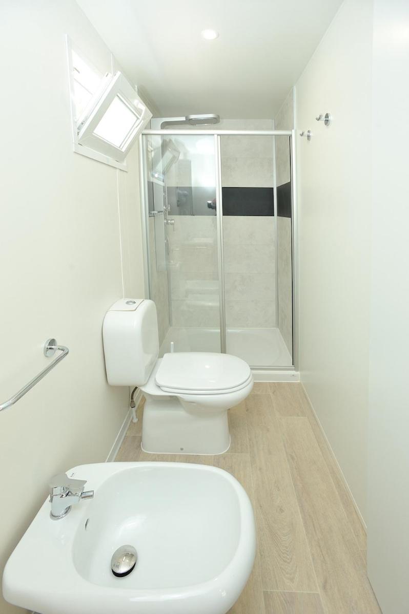 Mobile Home photo 2