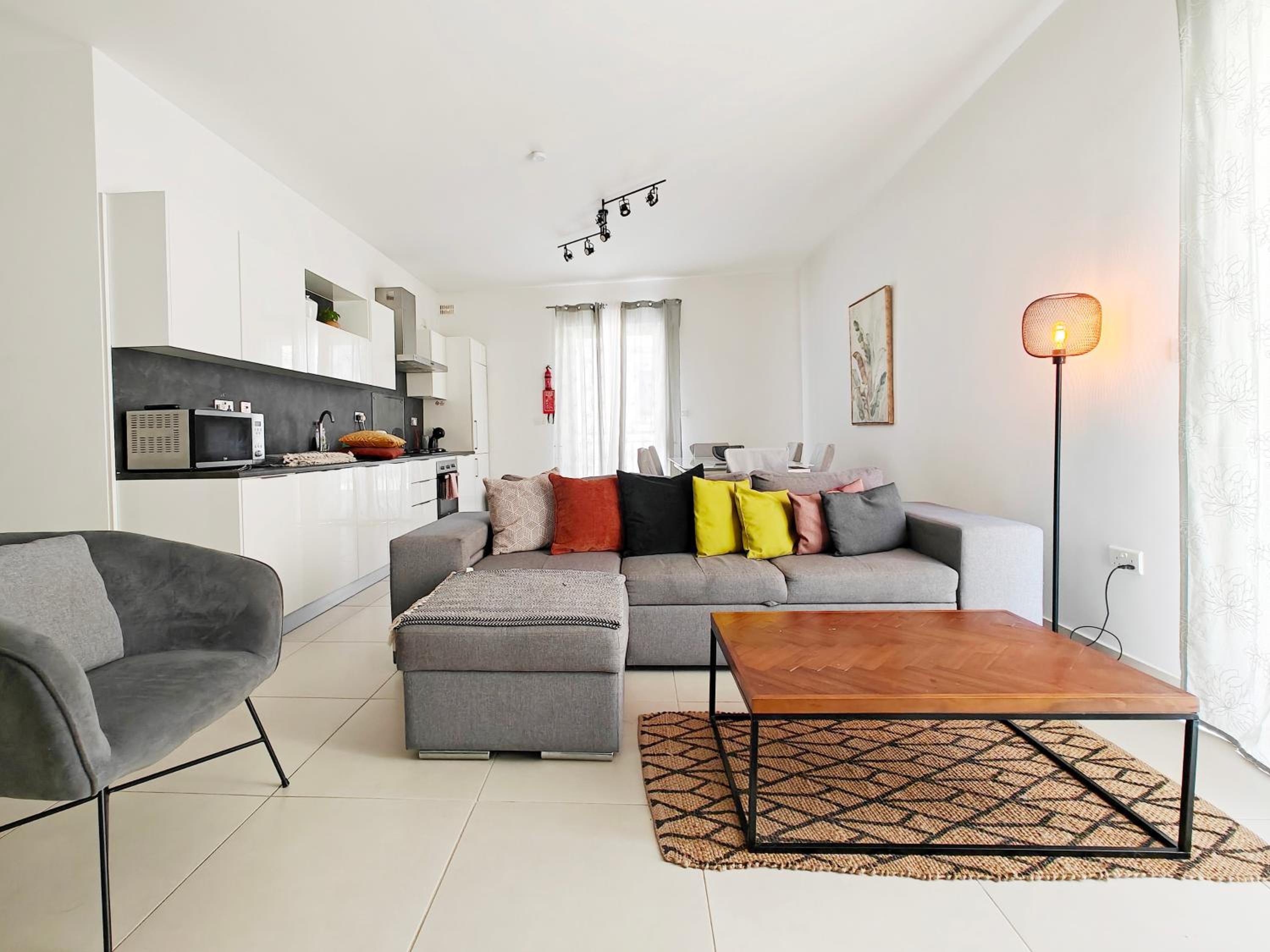 Apartment photo 1