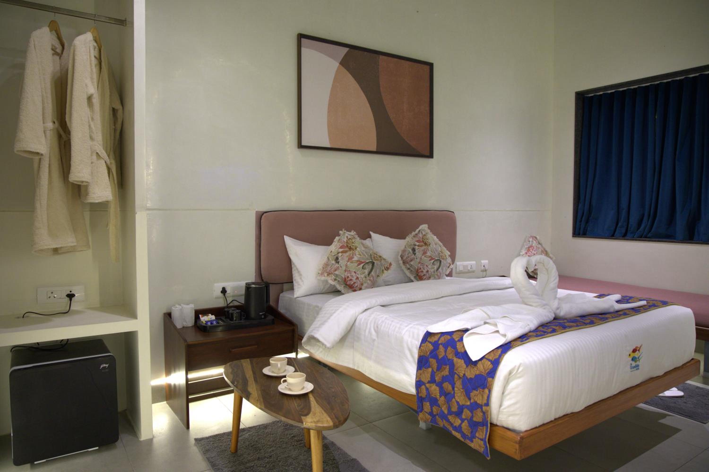 Double Room With Pool View