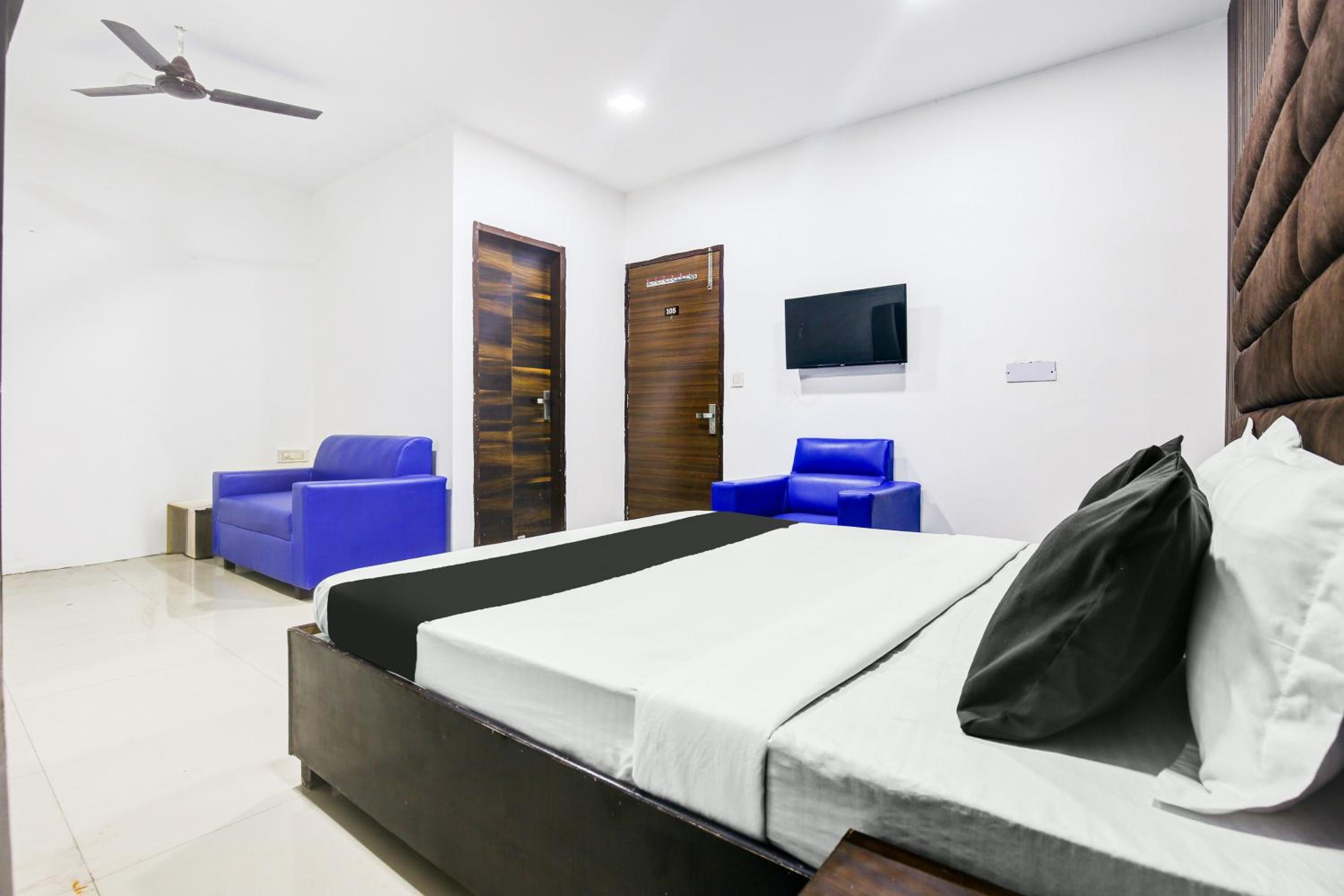 Classic Triple Room photo 1