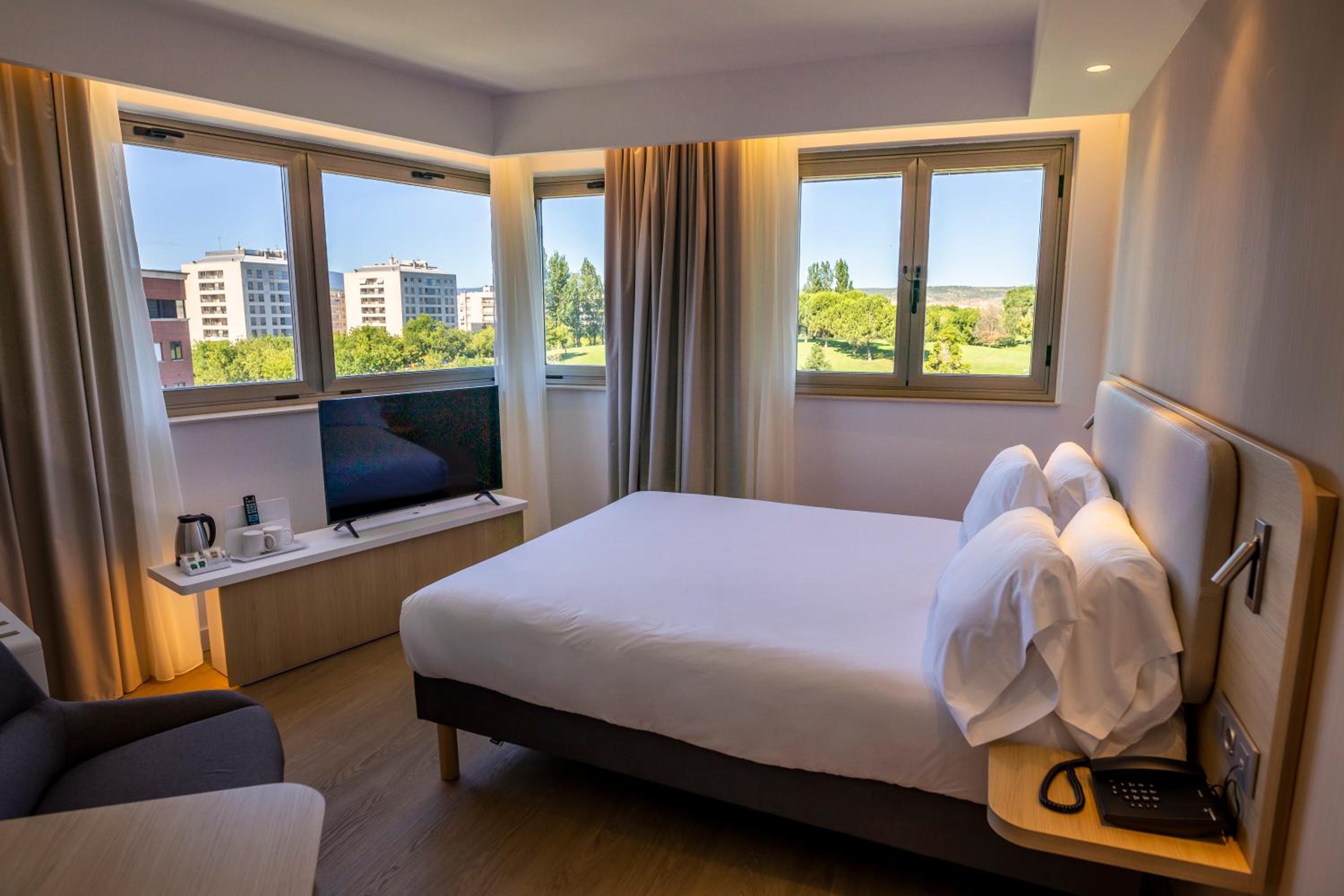 Standard Queen Room - Free Breakfast - Photo 1