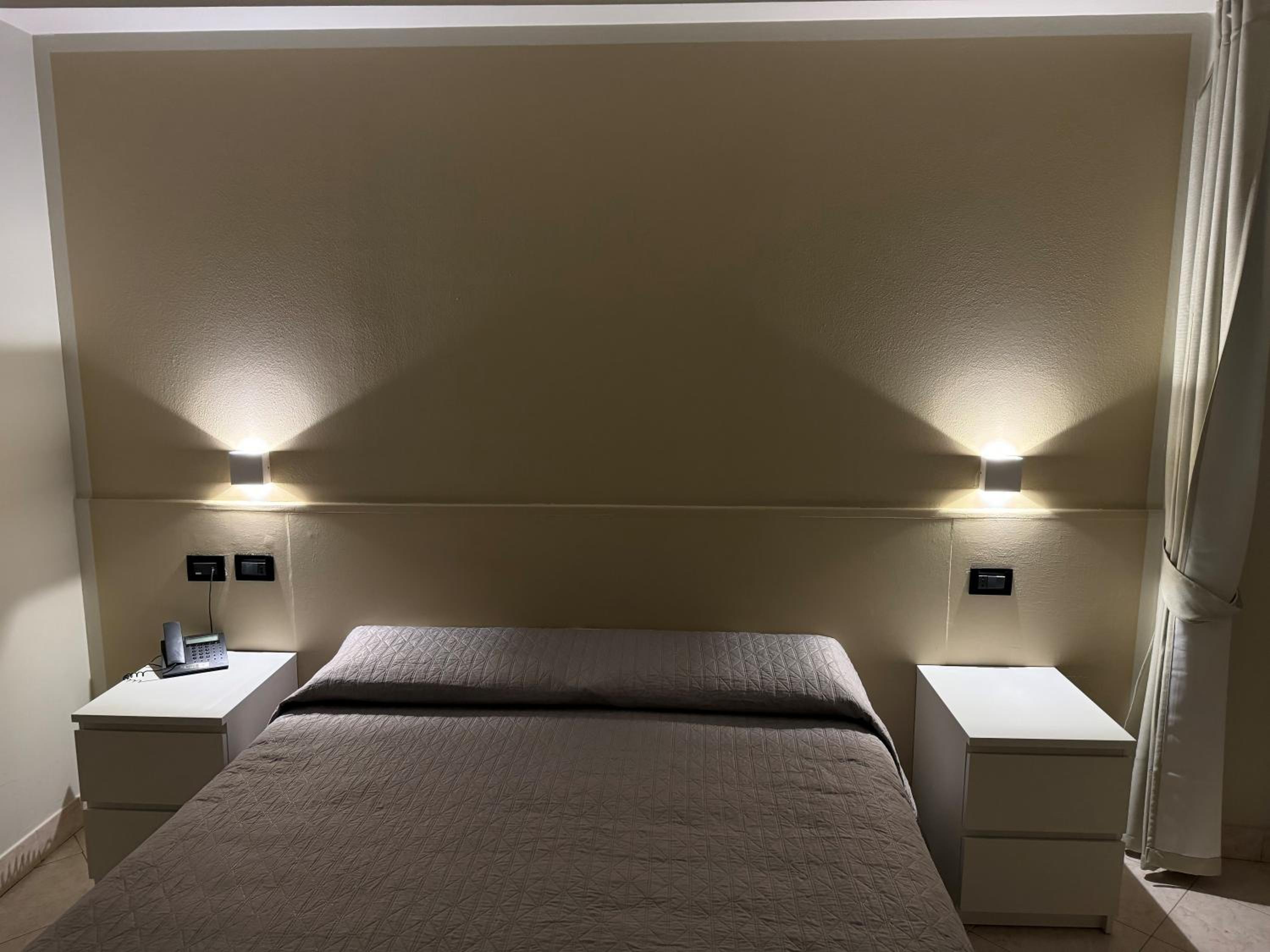 Double Room with Private Bathroom photo 1
