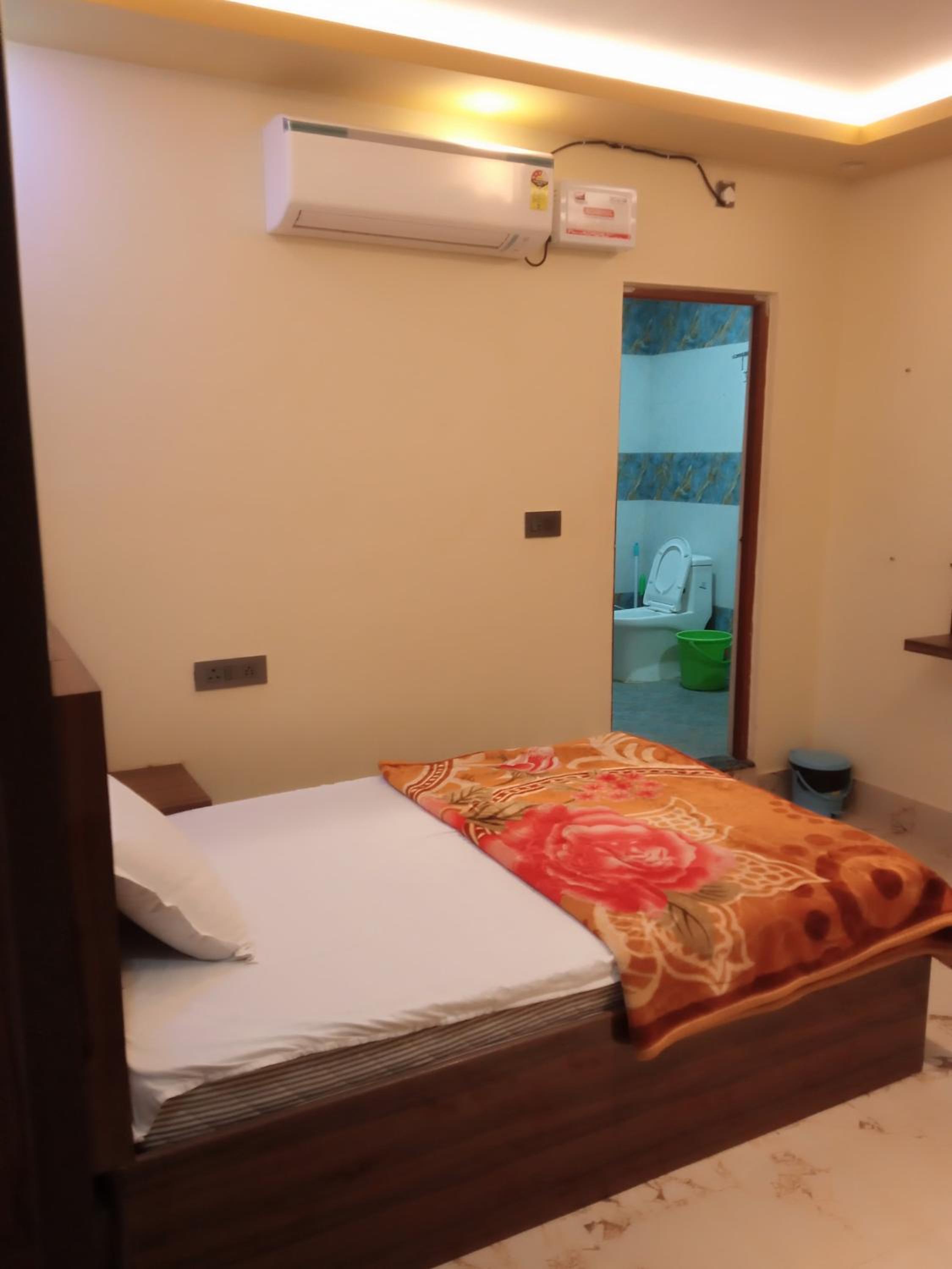 Deluxe Single Room