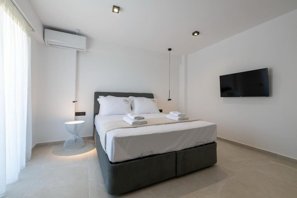 Apartment with View and Balcony photo 1