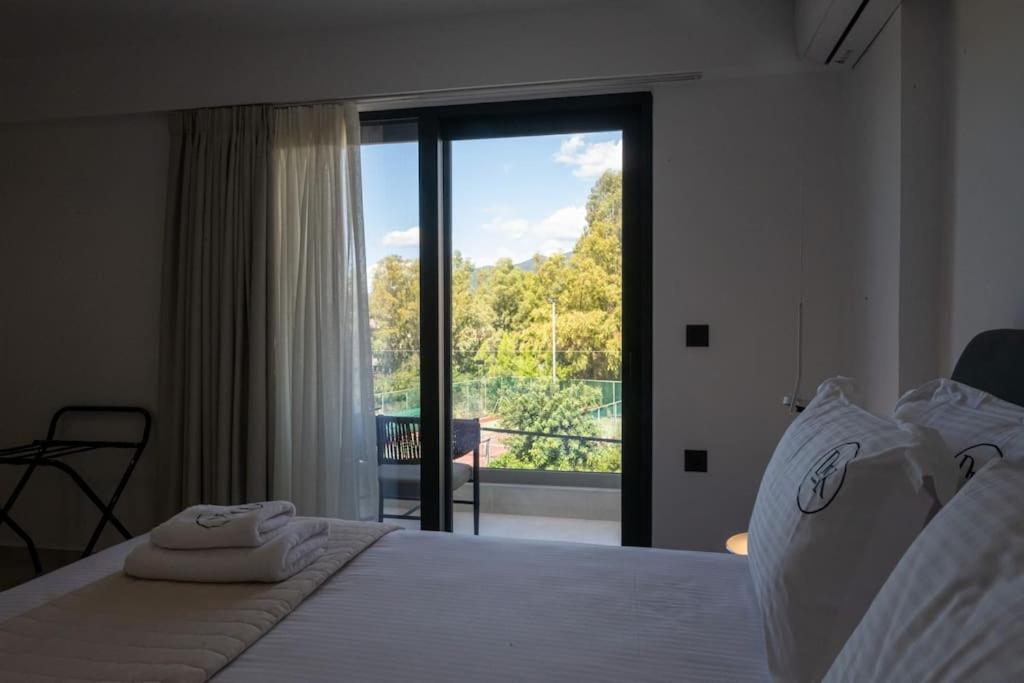 Apartment with View and Balcony photo 2