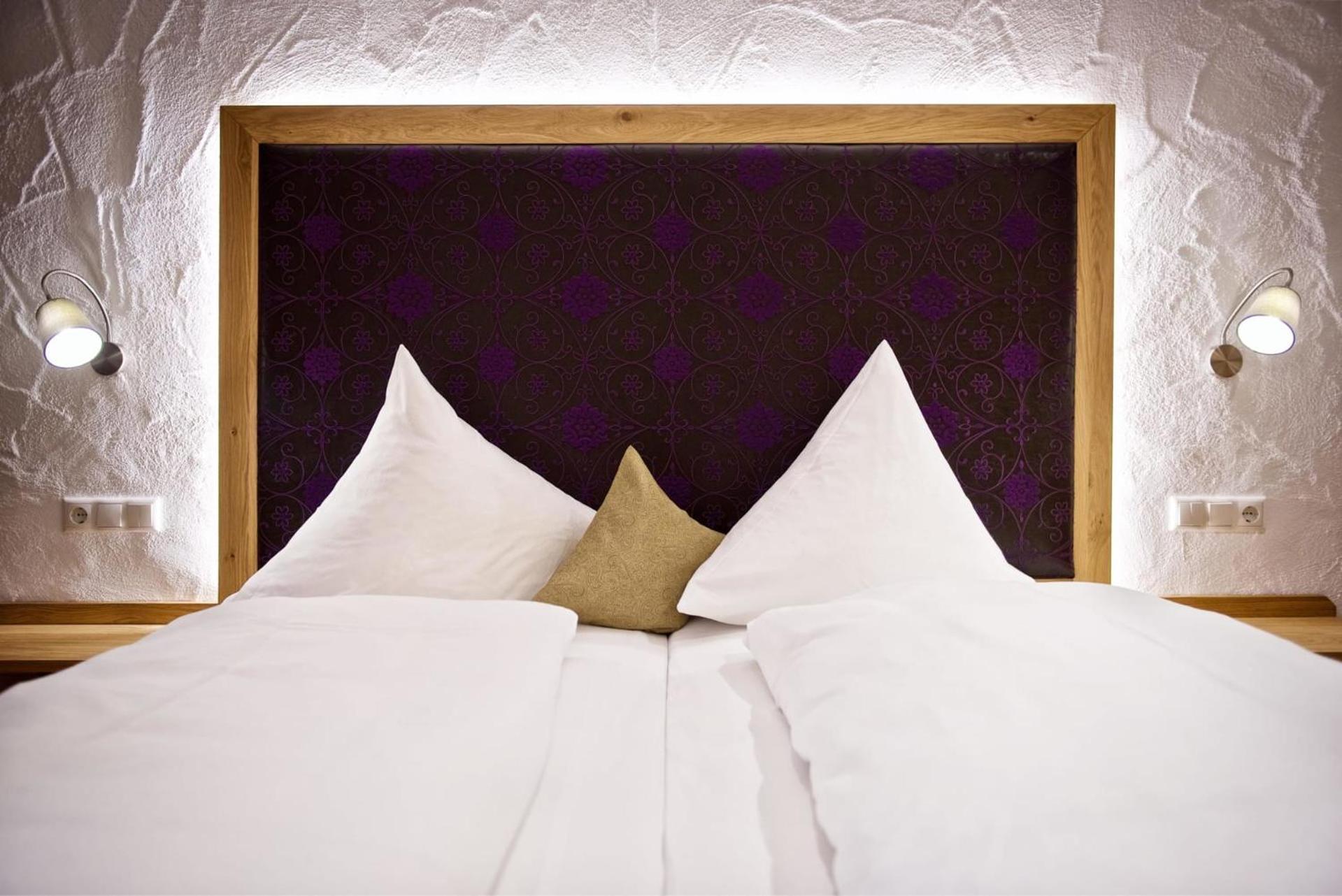 Deluxe Double Room with Balcony - Photo 1