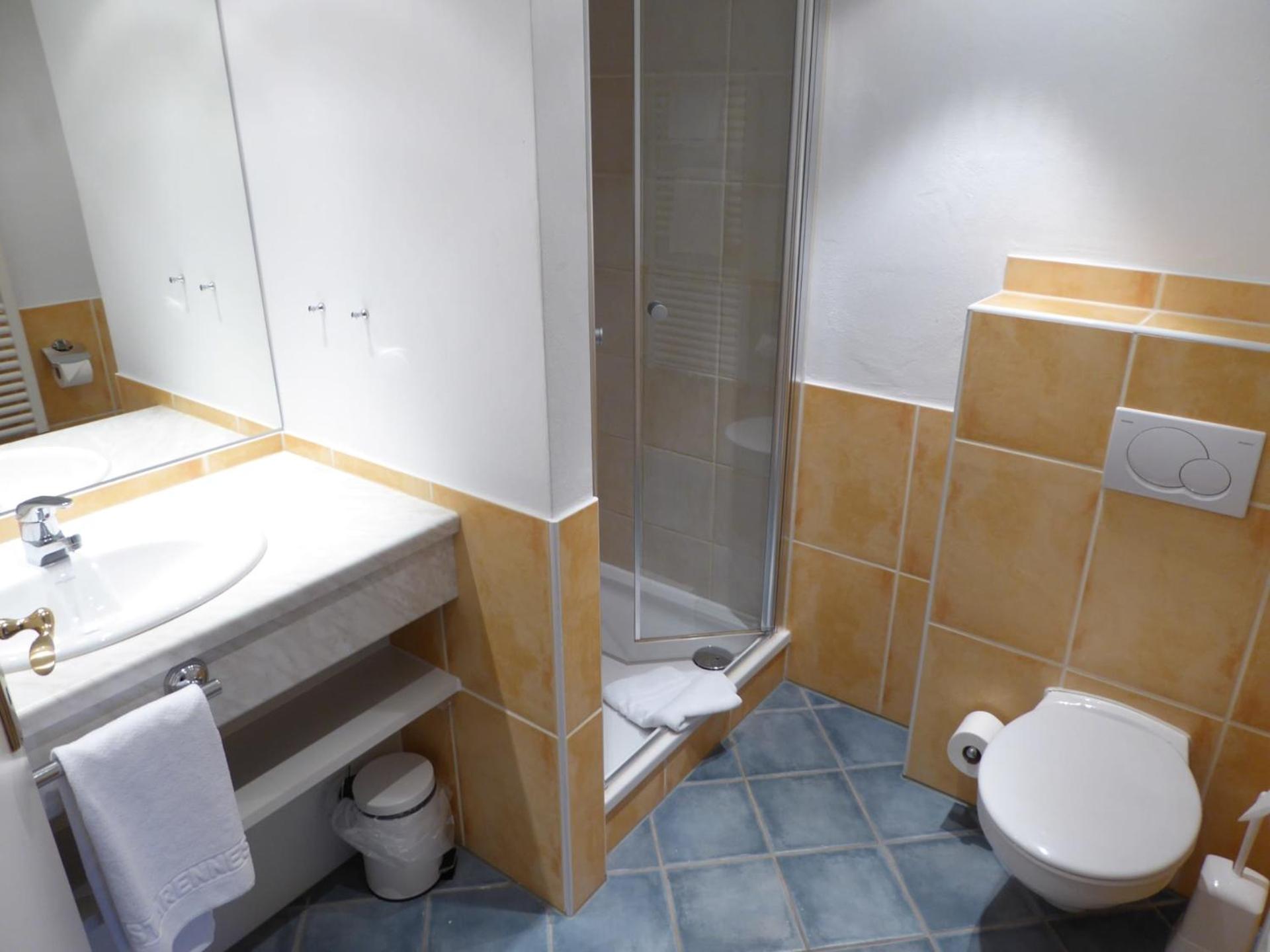 Standard Double Room - Photo 4