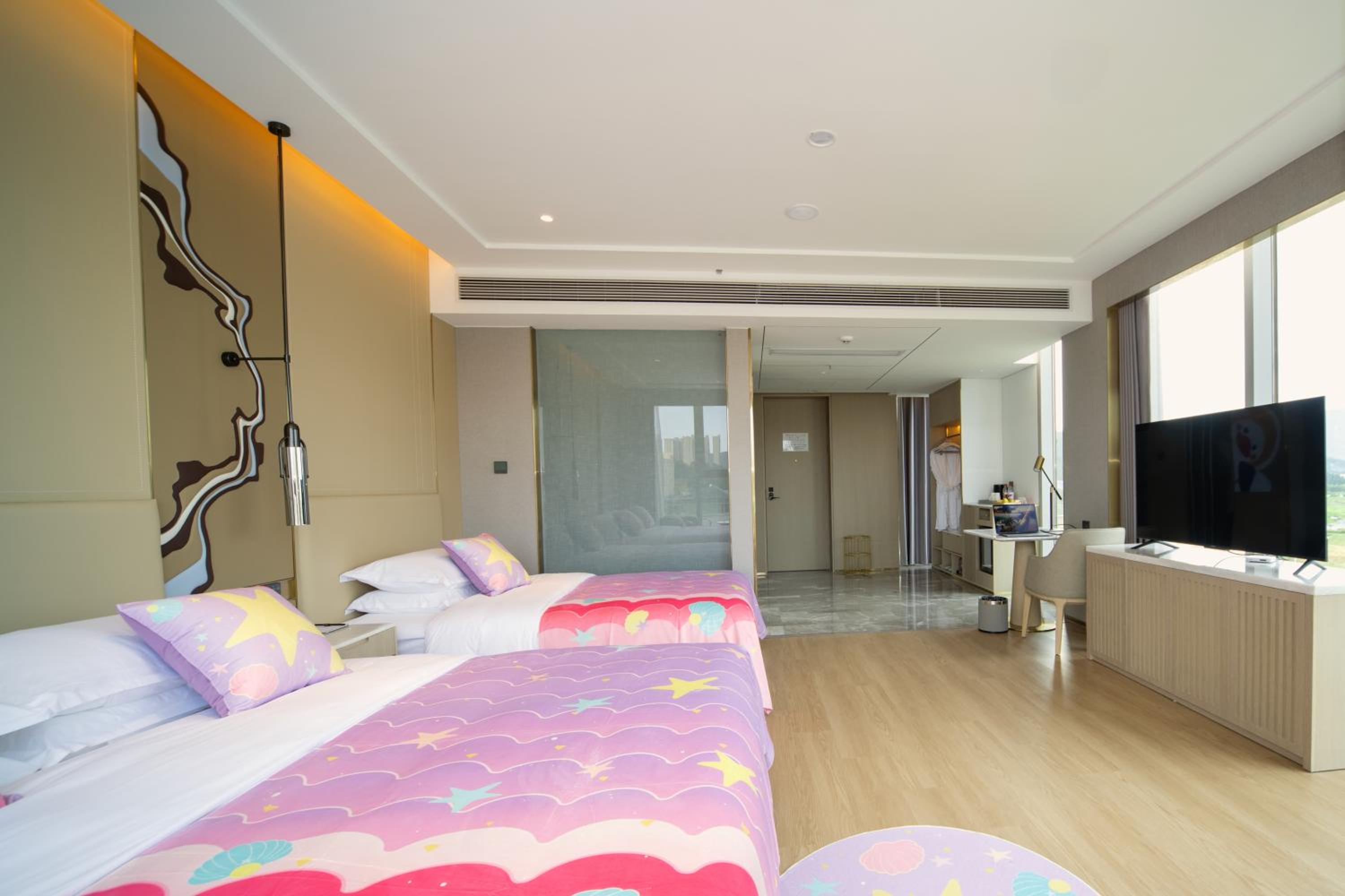 Family Twin Room