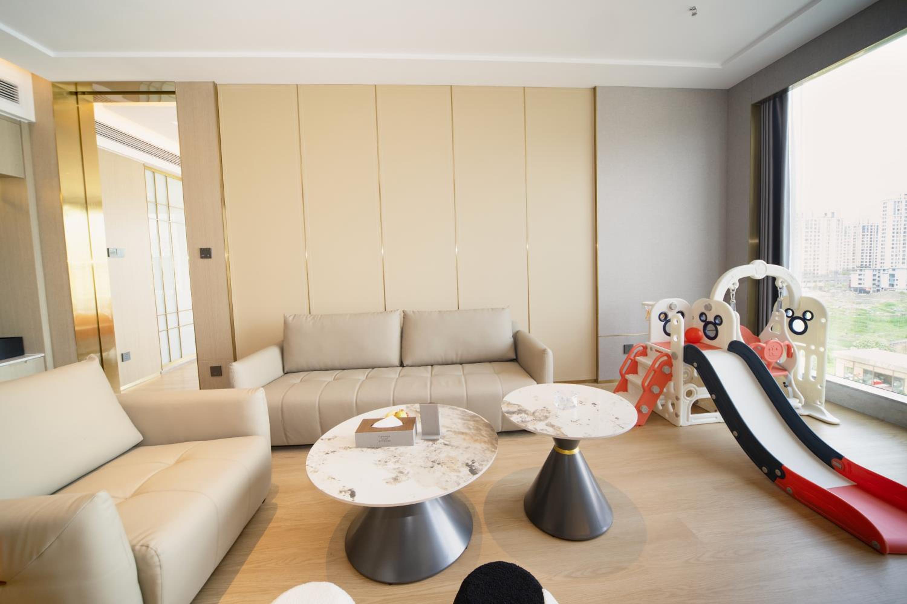 Family Suite - Non-Smoking