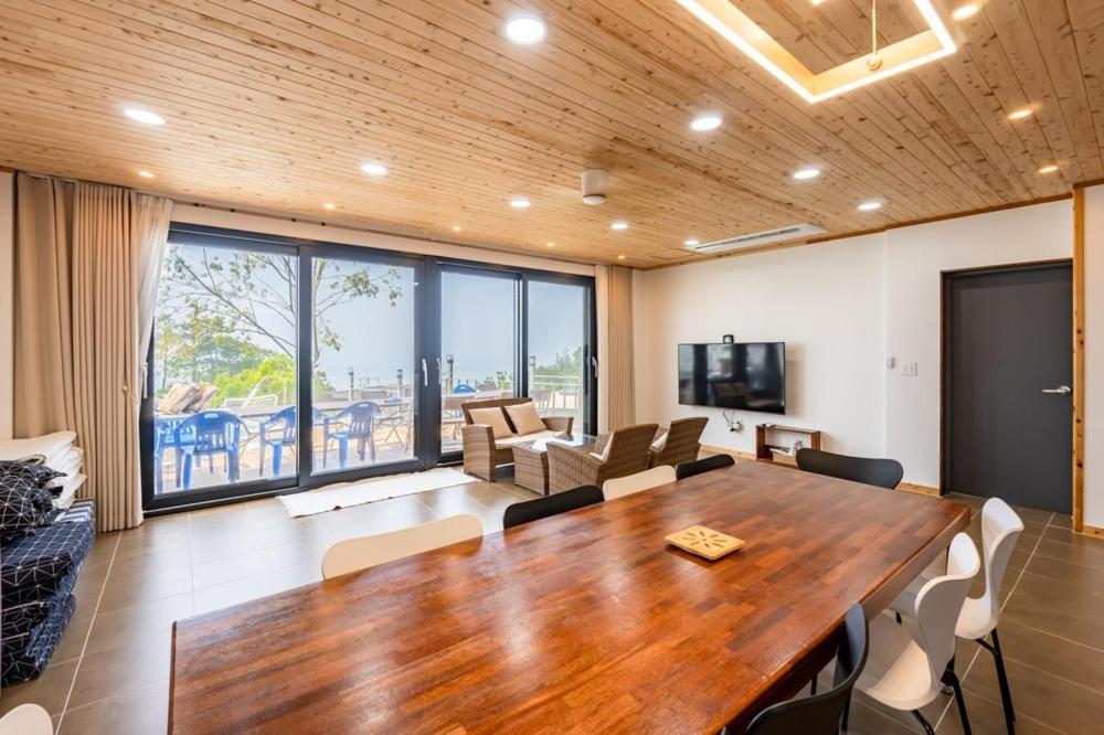 One-Bedroom Villa photo 1
