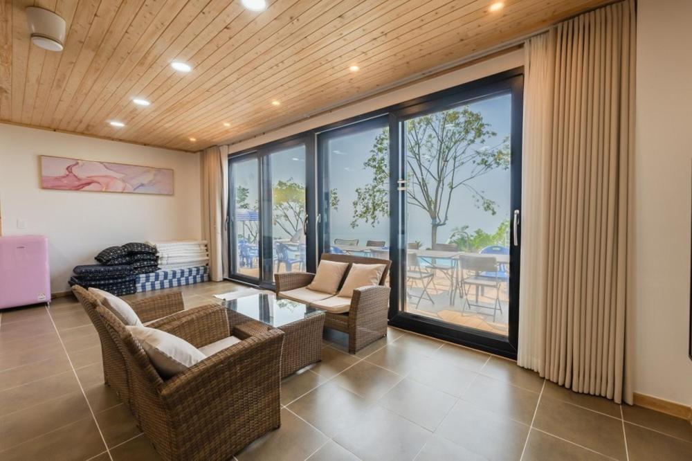 One-Bedroom Villa photo 2