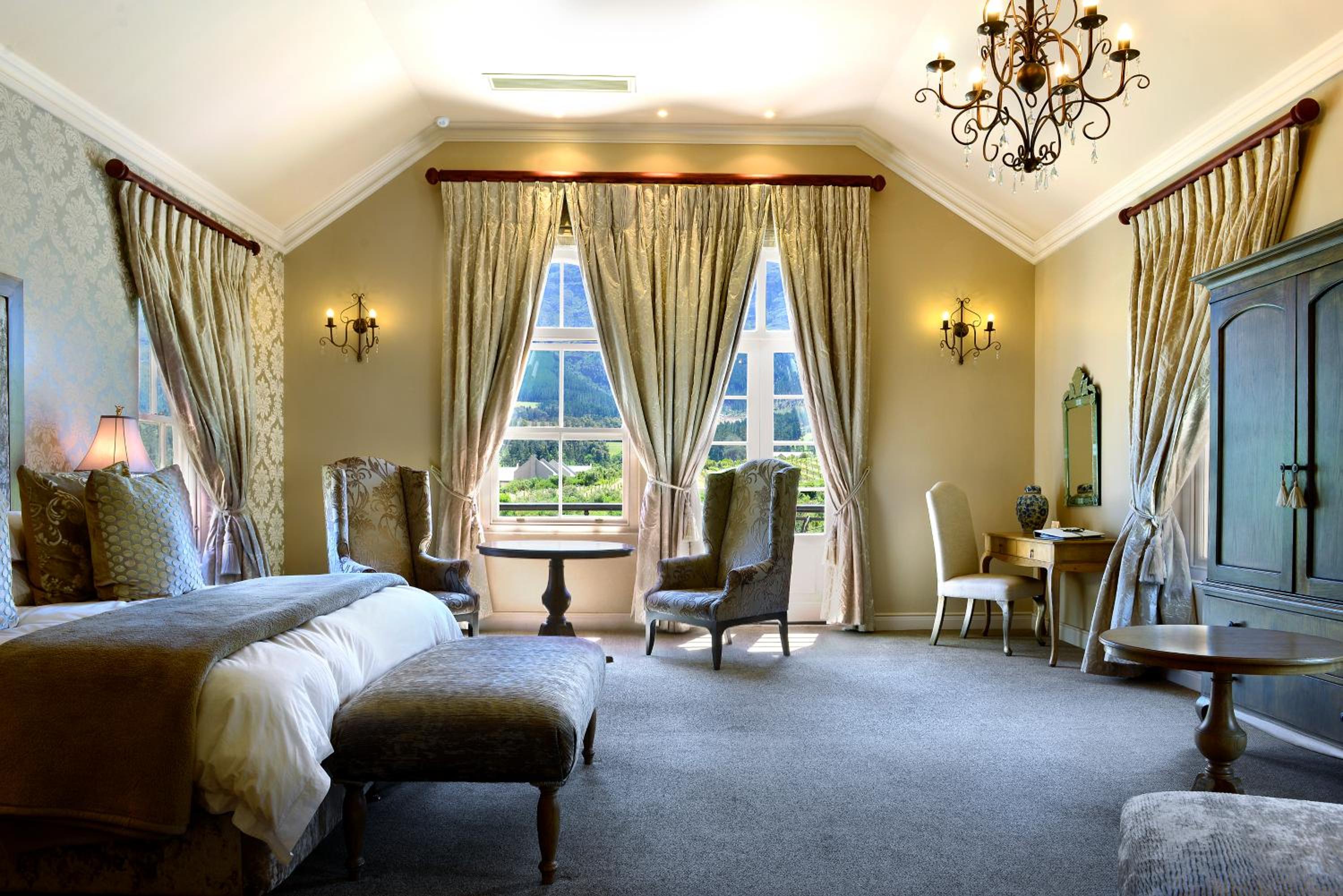 Honeymoon Suite - Lake View photo 1