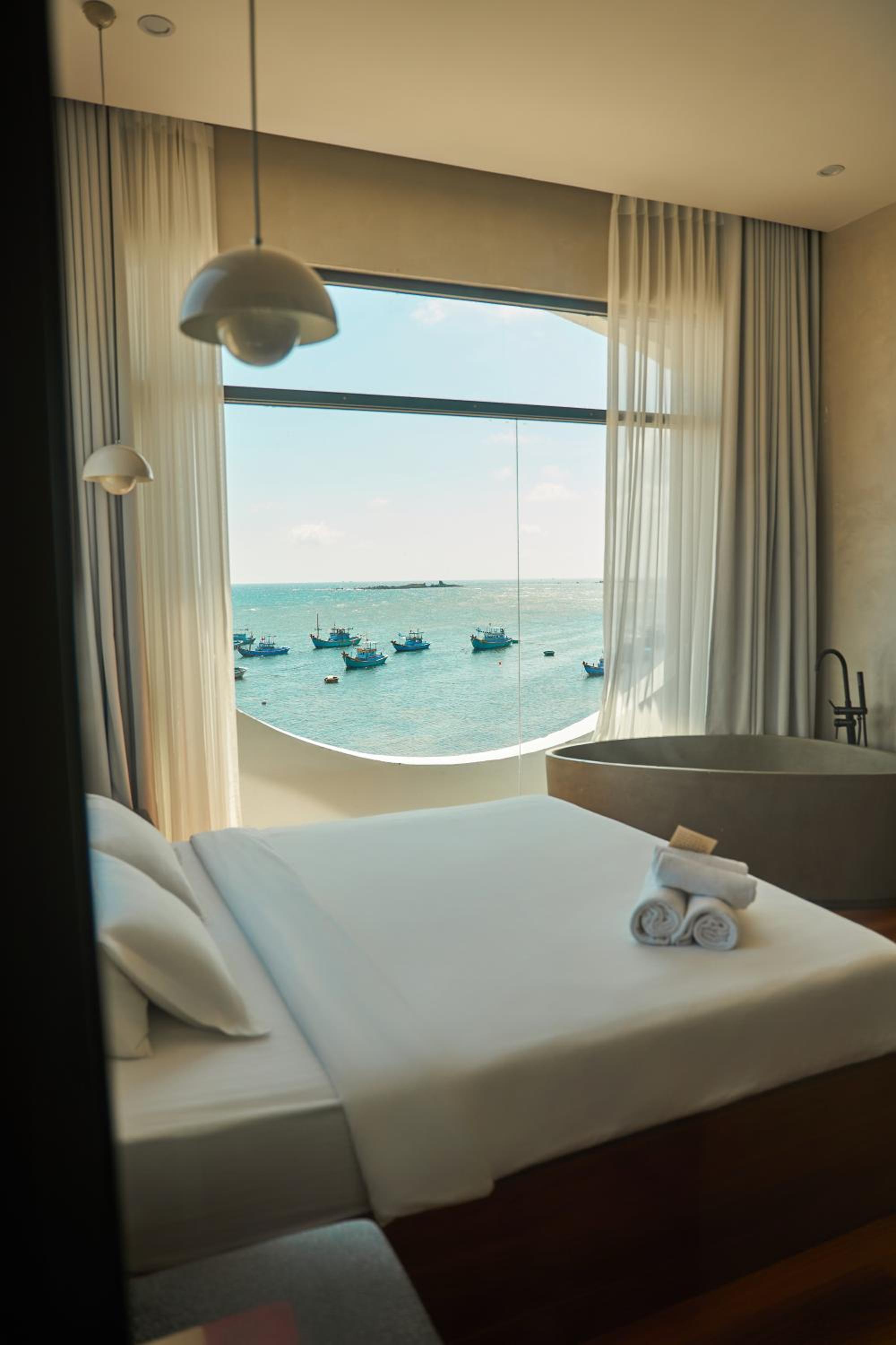 Deluxe Double Room with Bath photo 2