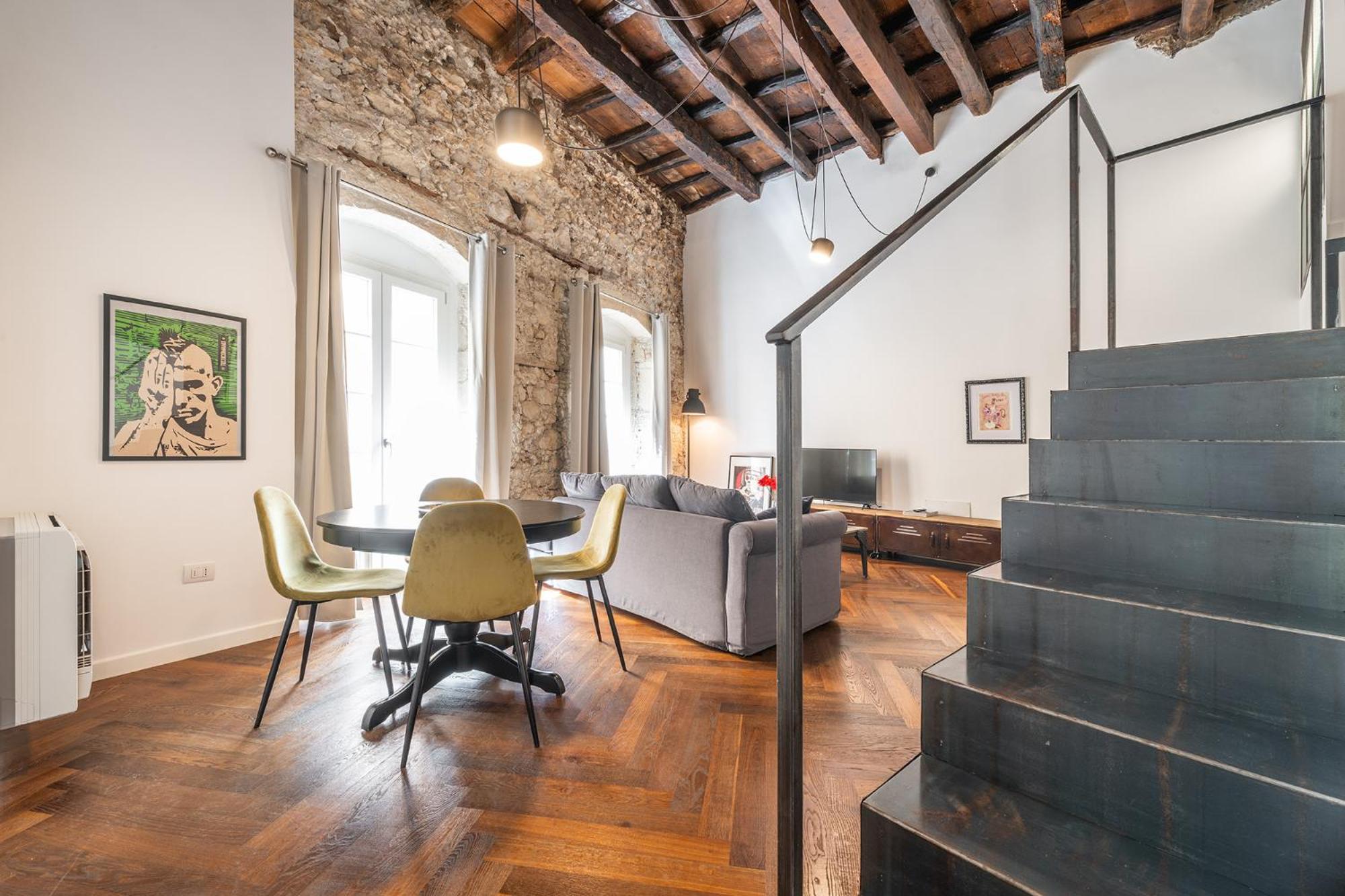 Deluxe Apartment