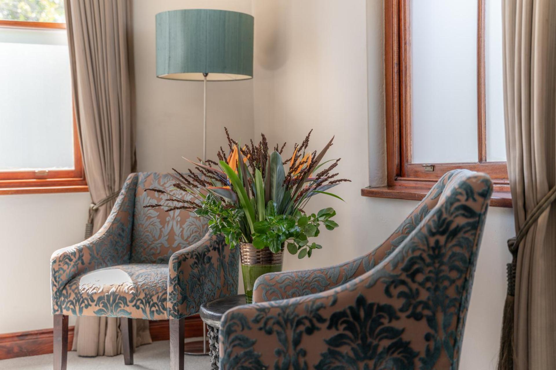 Deluxe Suite - Photo 10