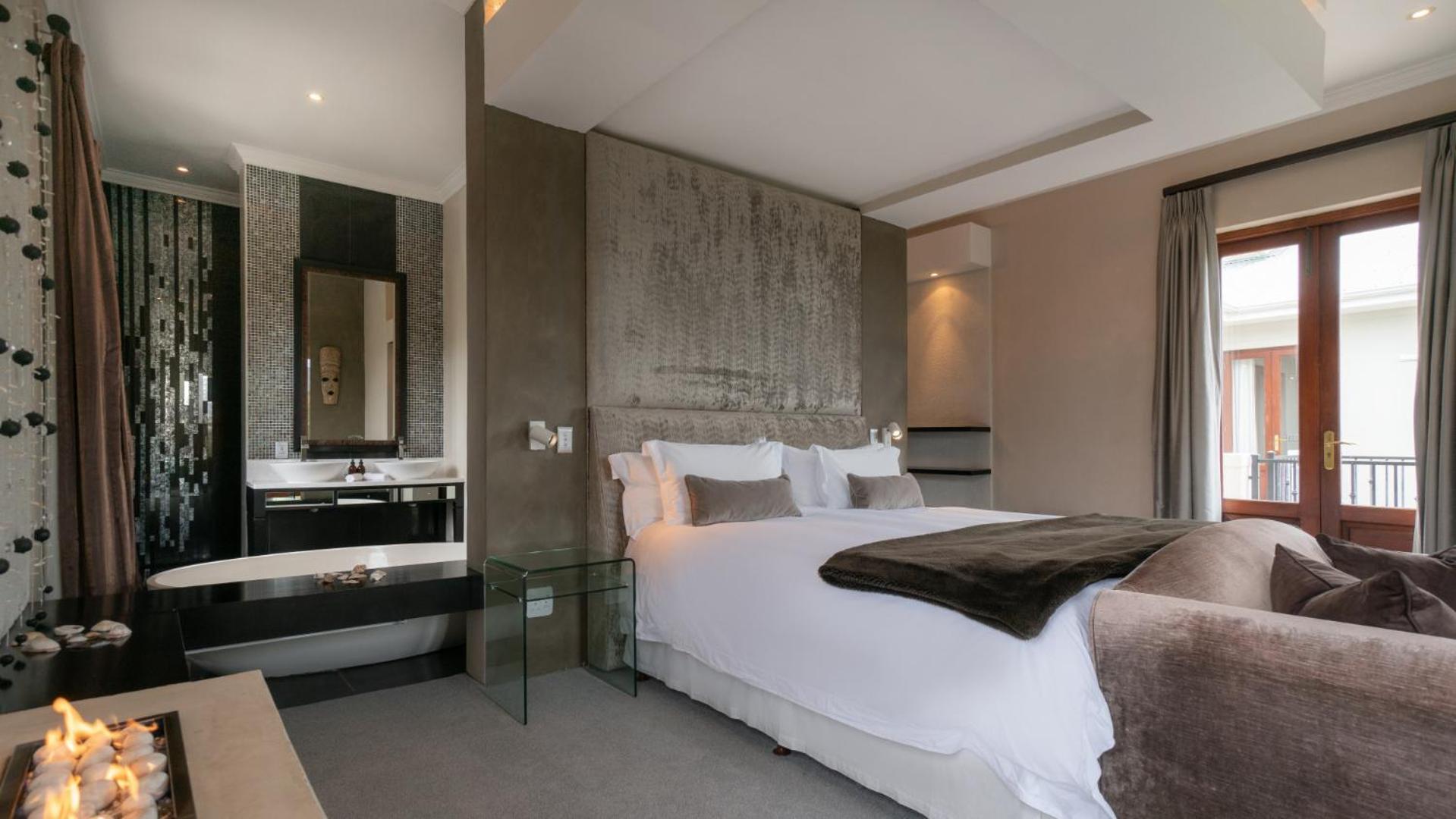 Premier Suite photo 3