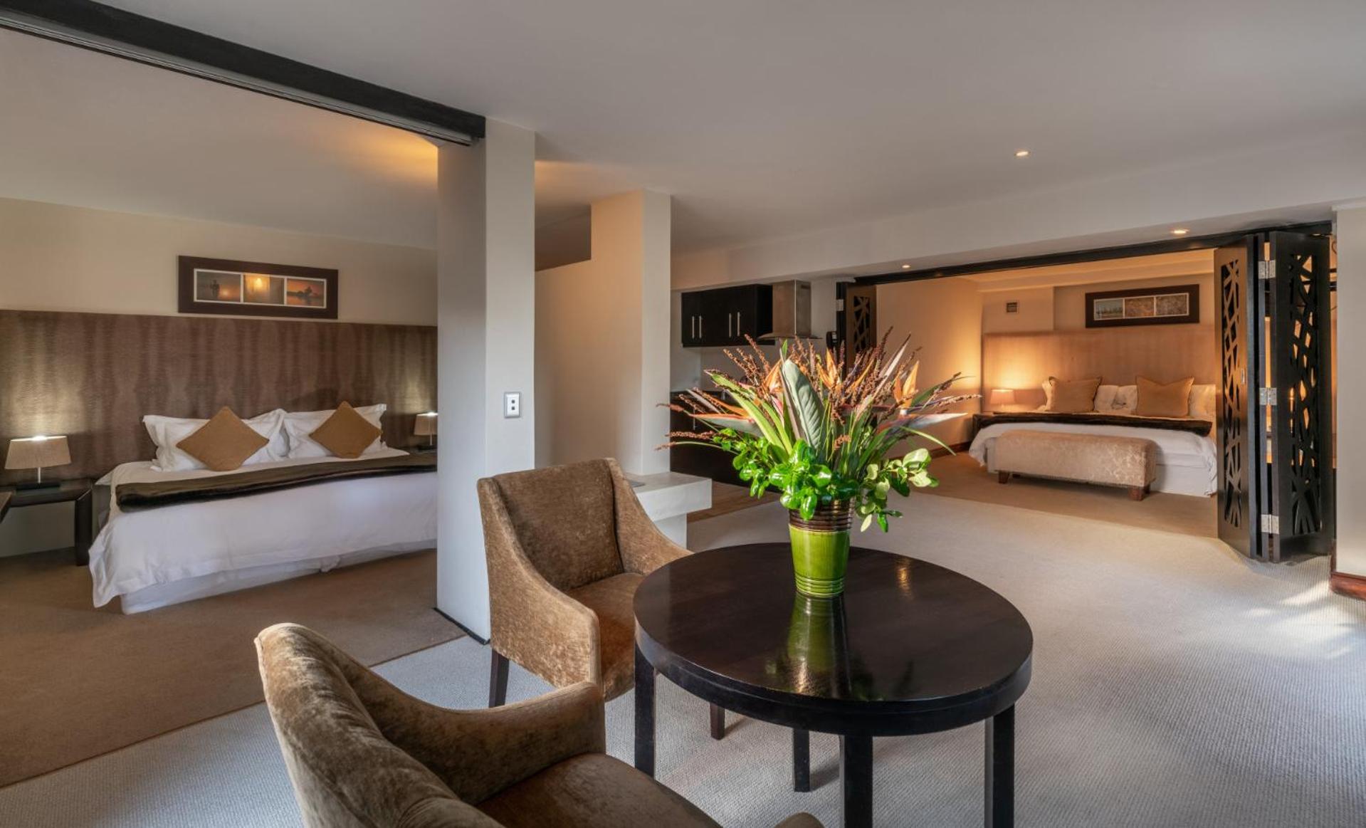 Two-Bedroom Apartment - Photo 3