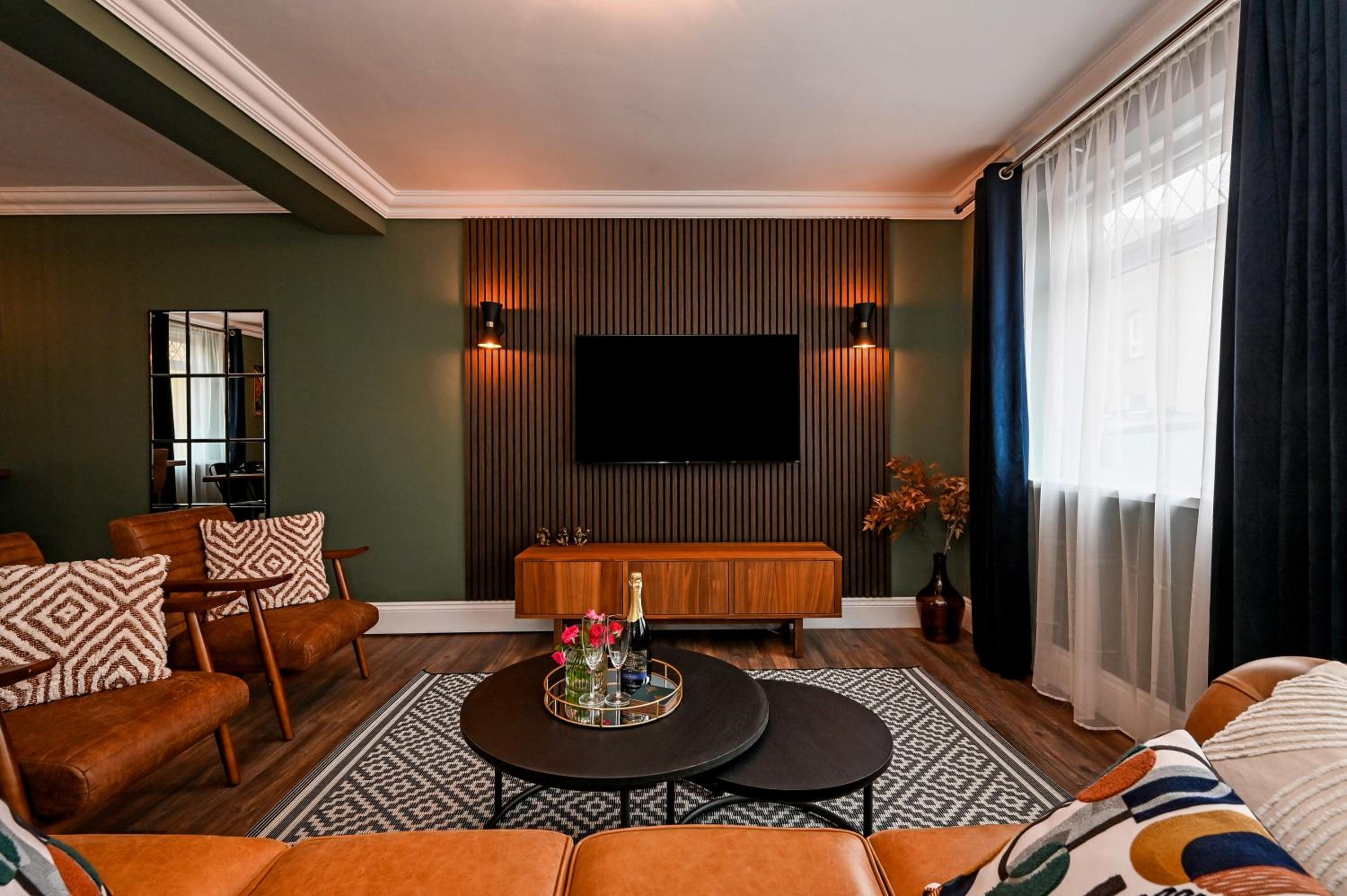 Three-Bedroom House photo 1