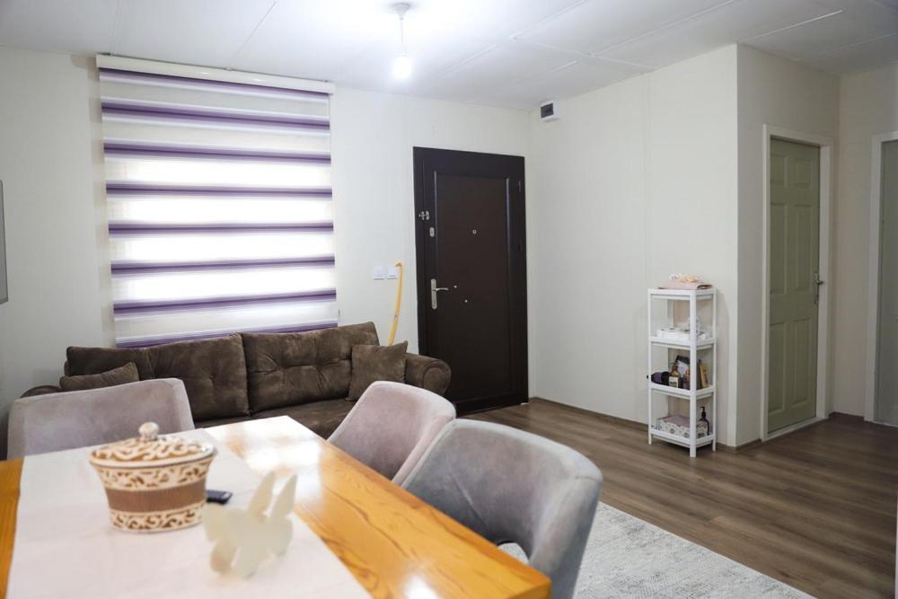 Superior Family Room photo 2