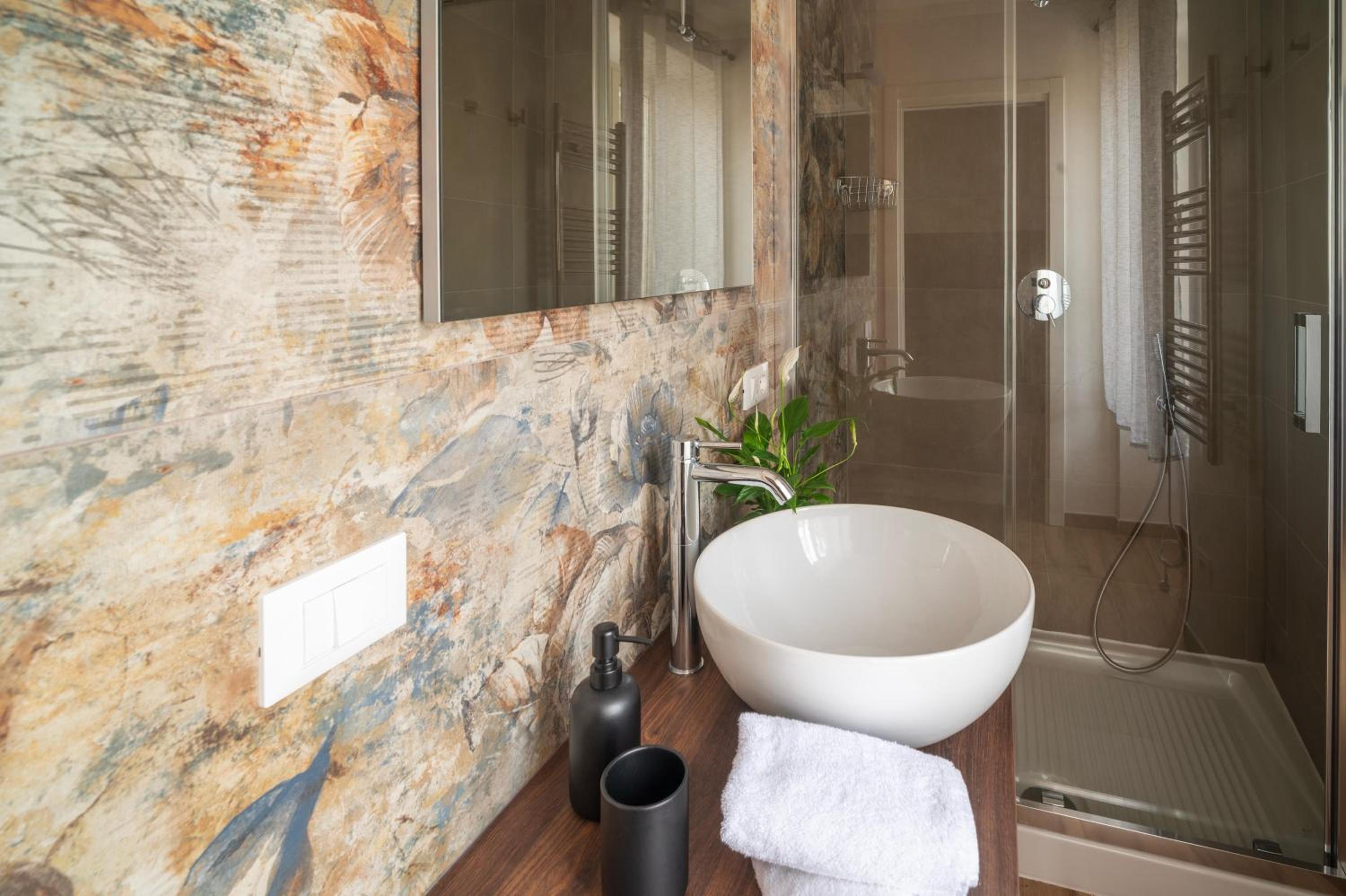 Deluxe Double Room with Shower photo 3
