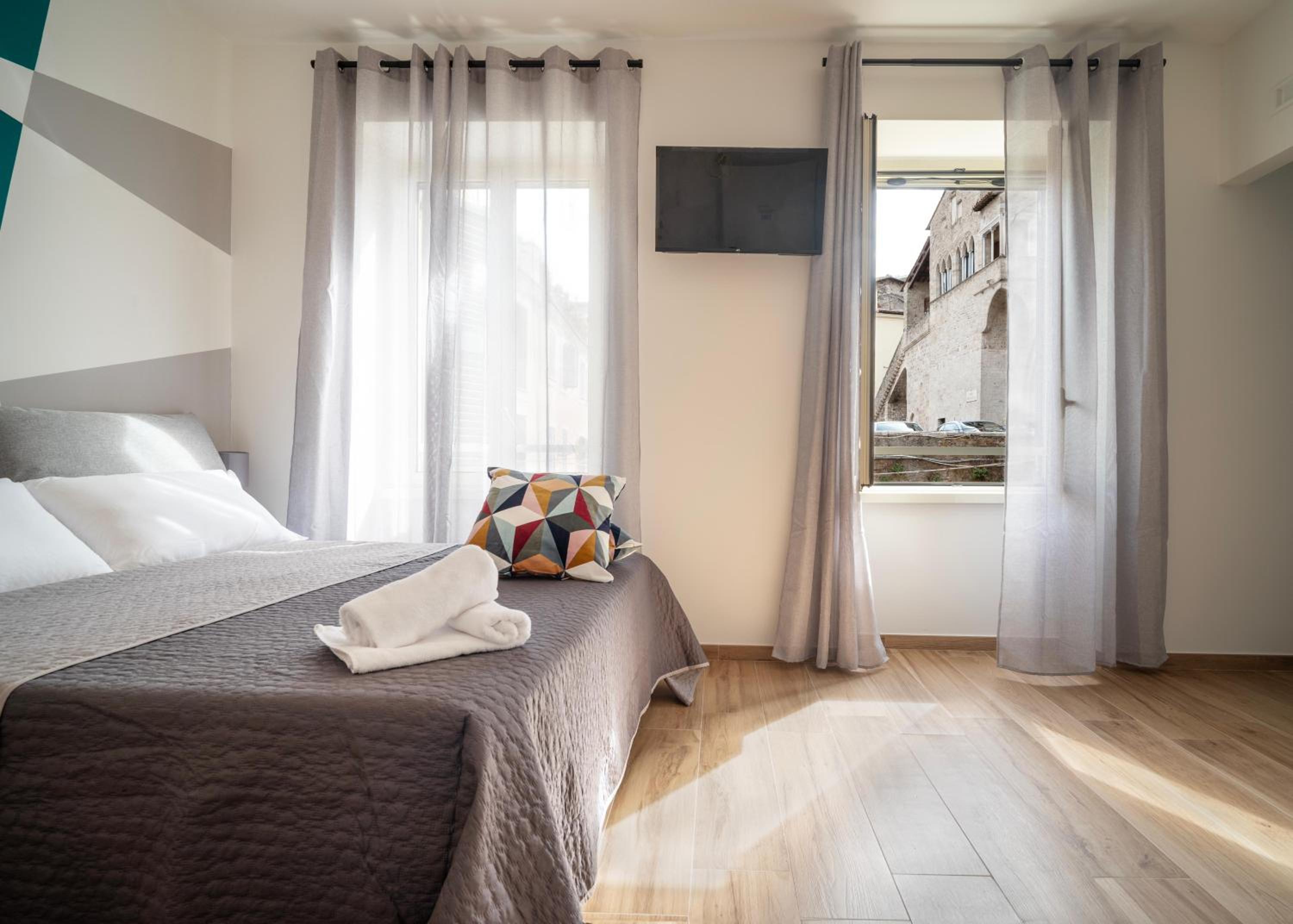 Large Double Room photo 3