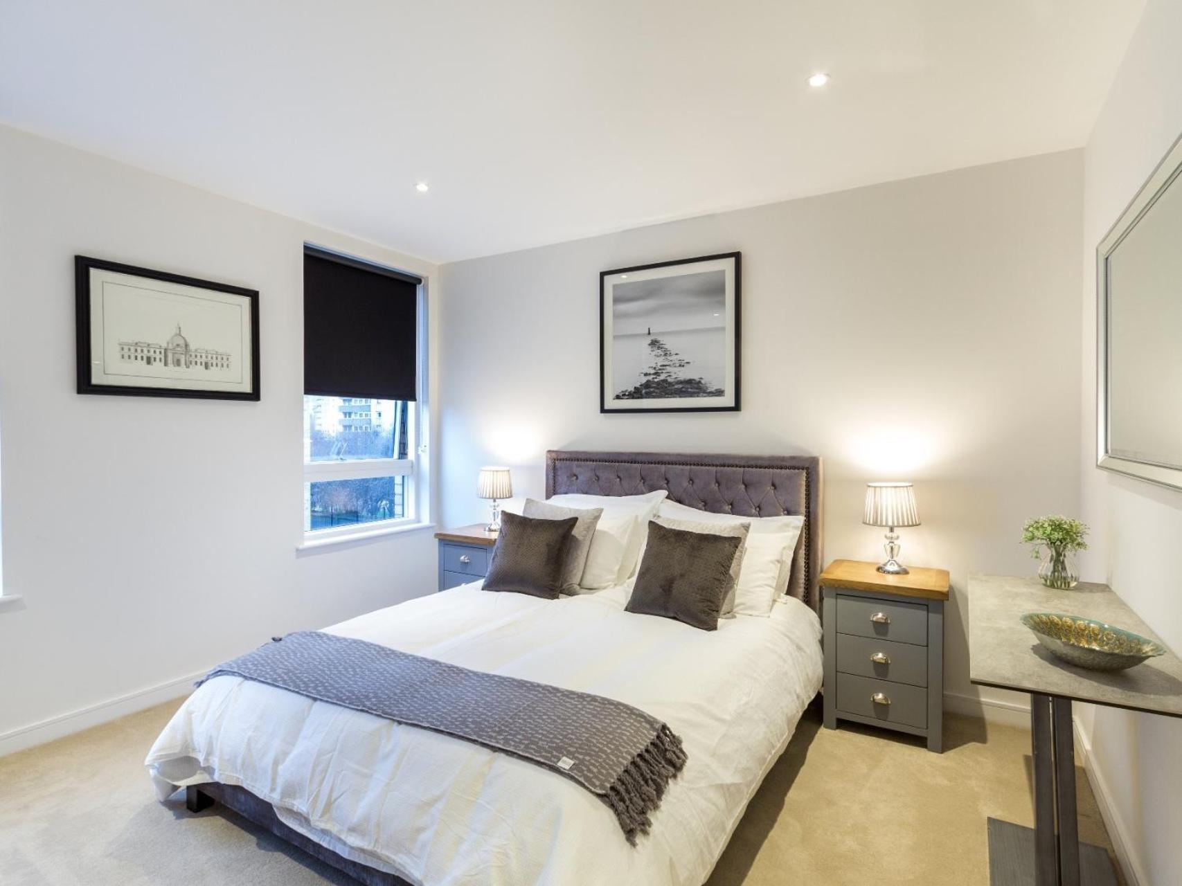 Two-Bedroom Apartment with Balcony photo 3