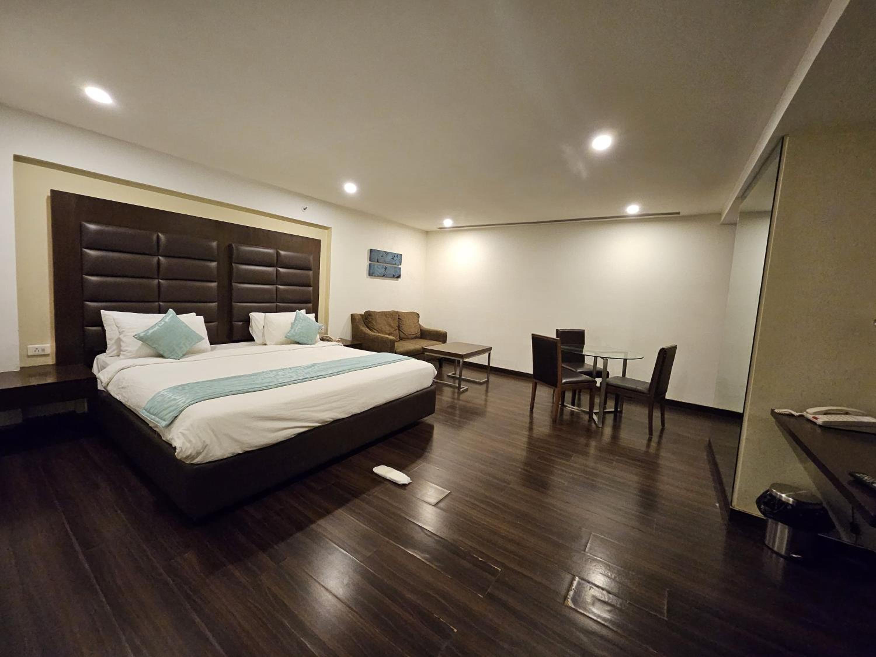 King Room
