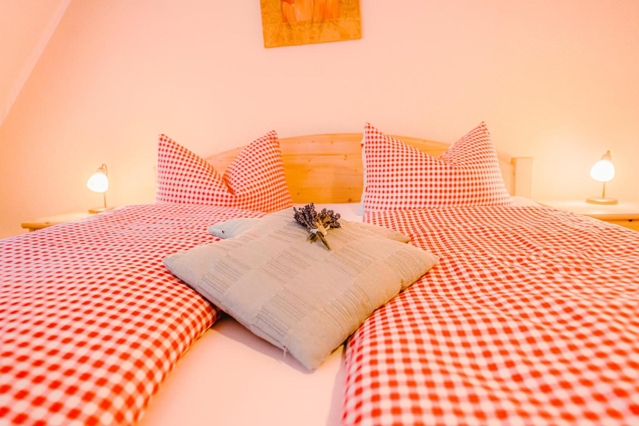 Double Room with Private Bathroom - Photo 1