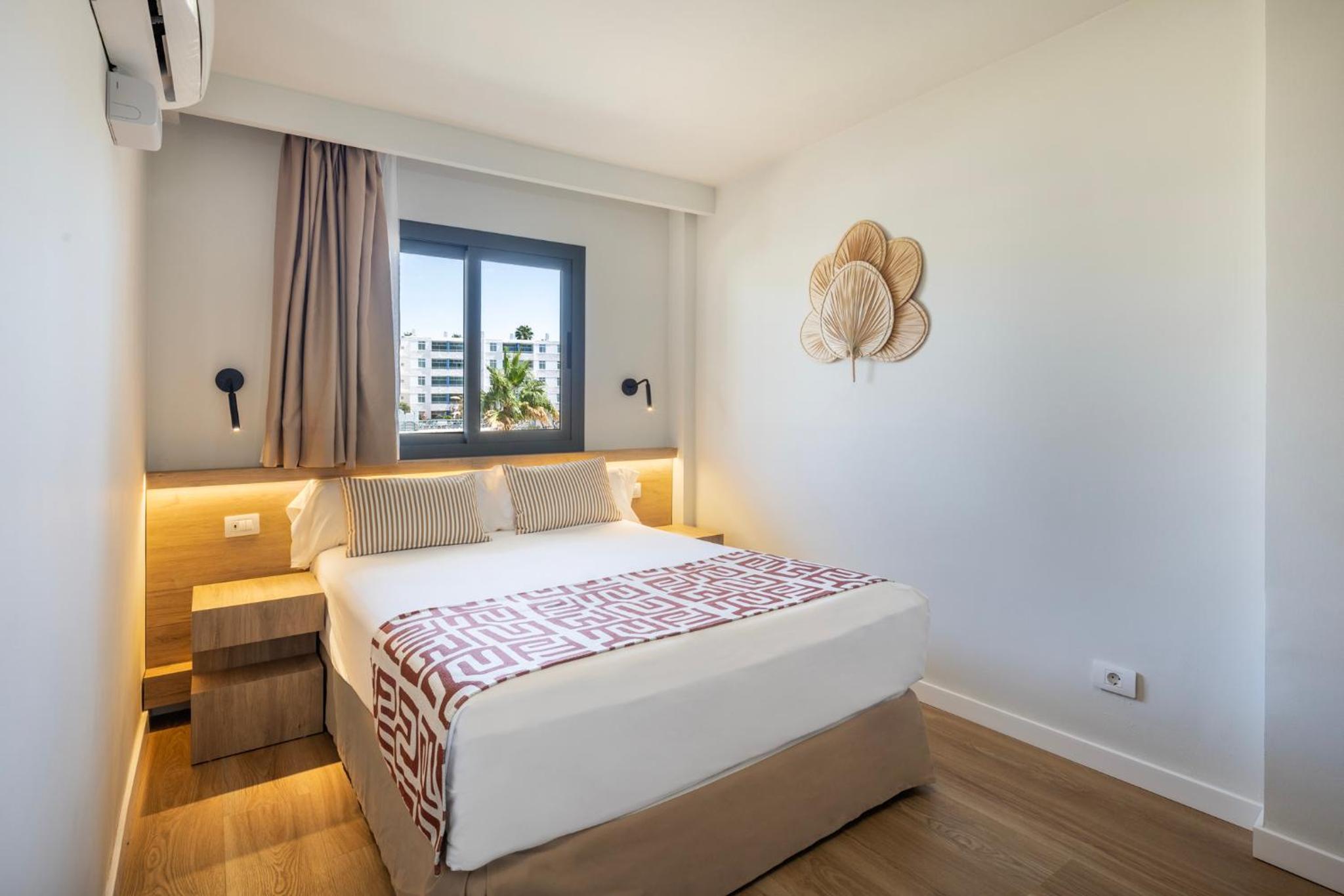 Double Room with Kitchenette (2 Adults + 1 Child)  photo 3