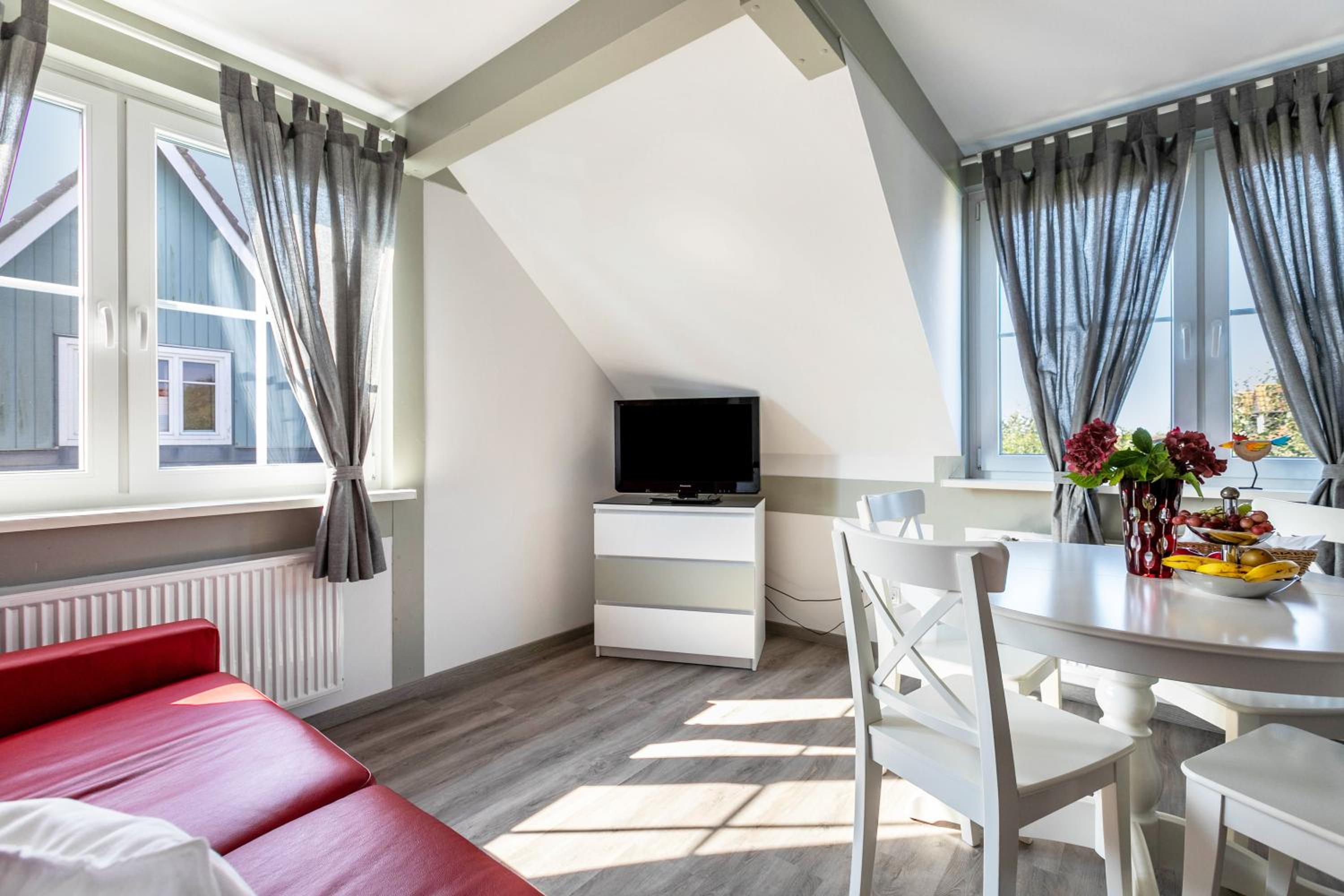 One-Bedroom Apartment with Garden View