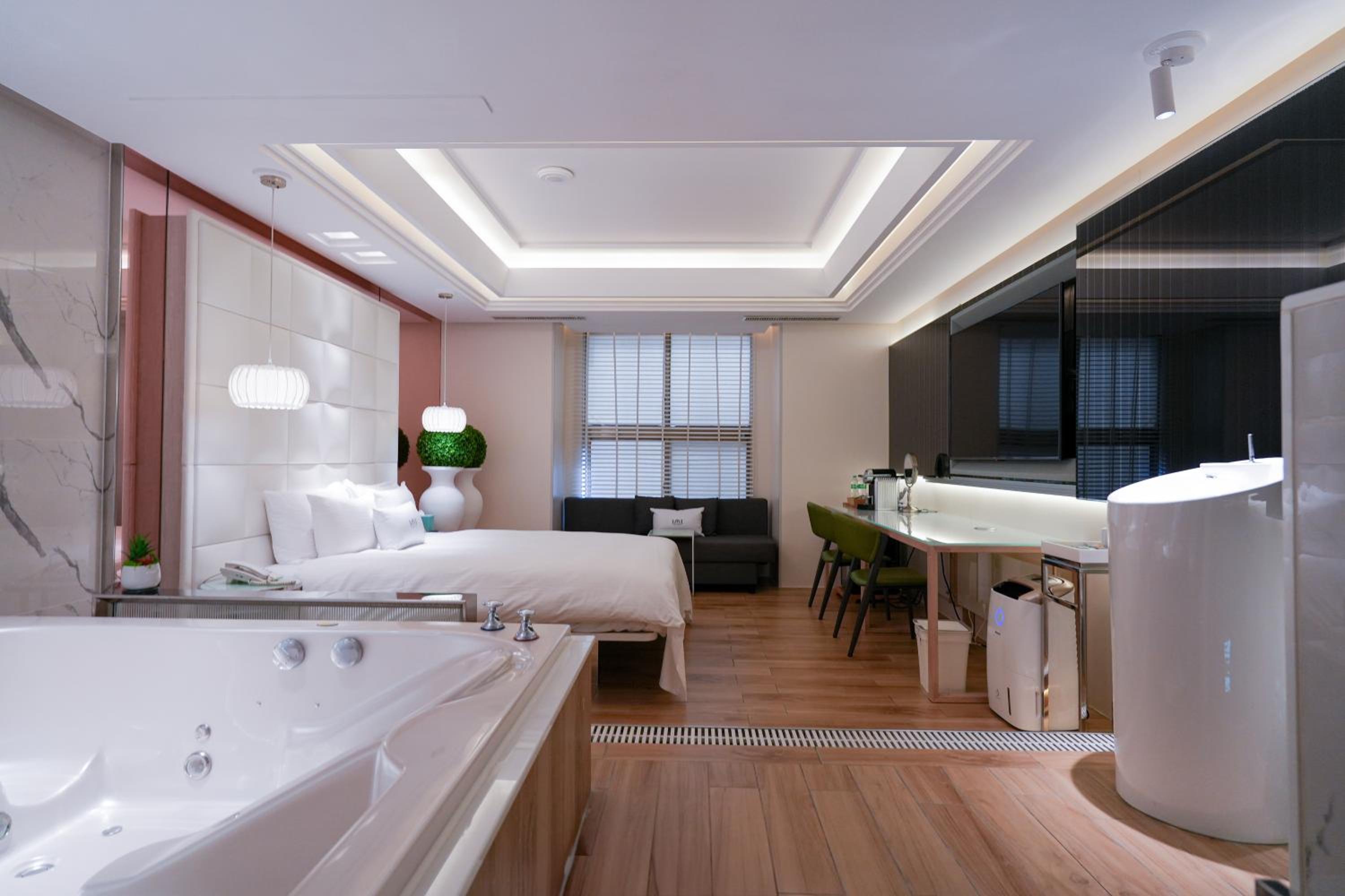 Special Offer-No selected room / check-in after 22pm photo 3