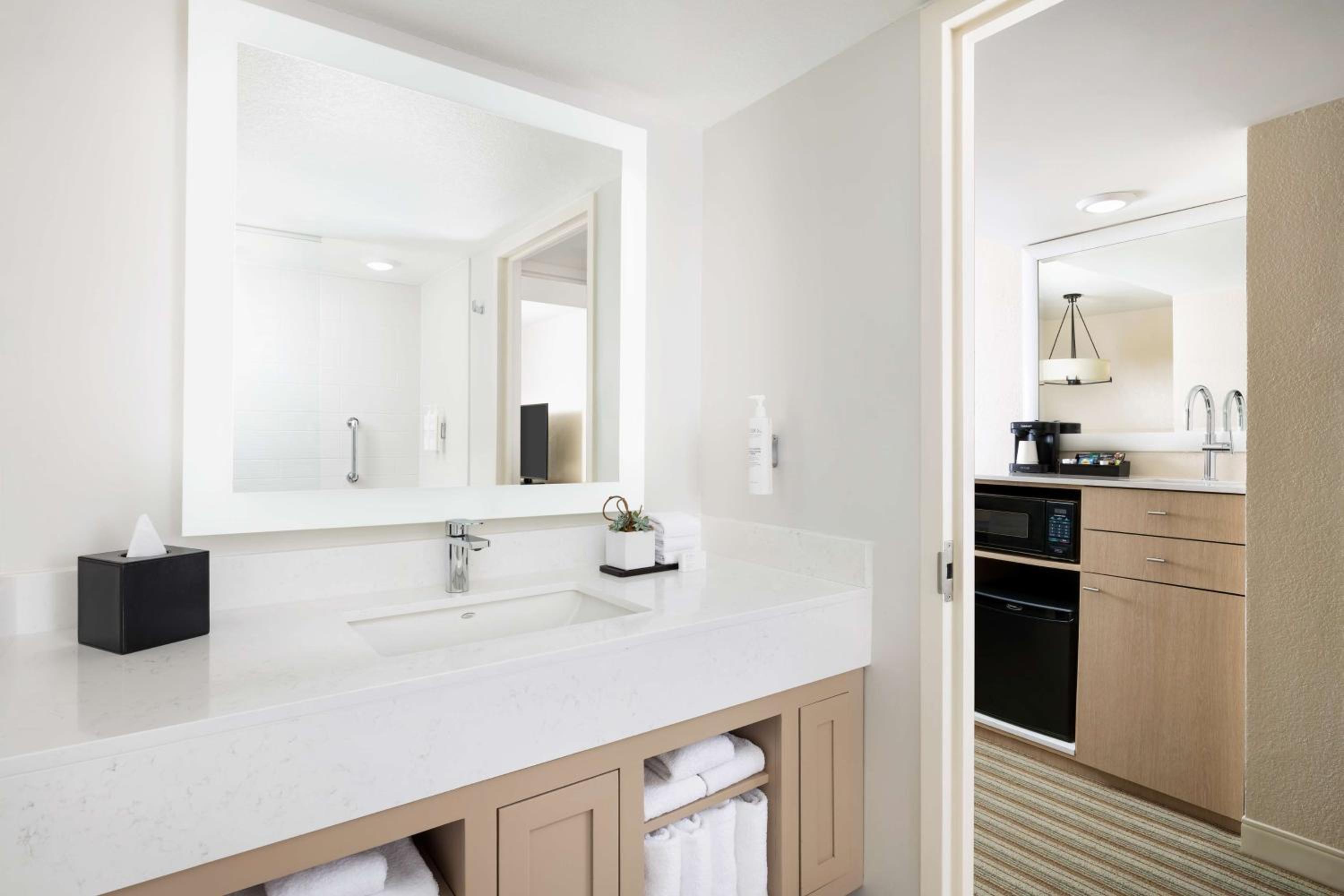 King Suite - Photo 5