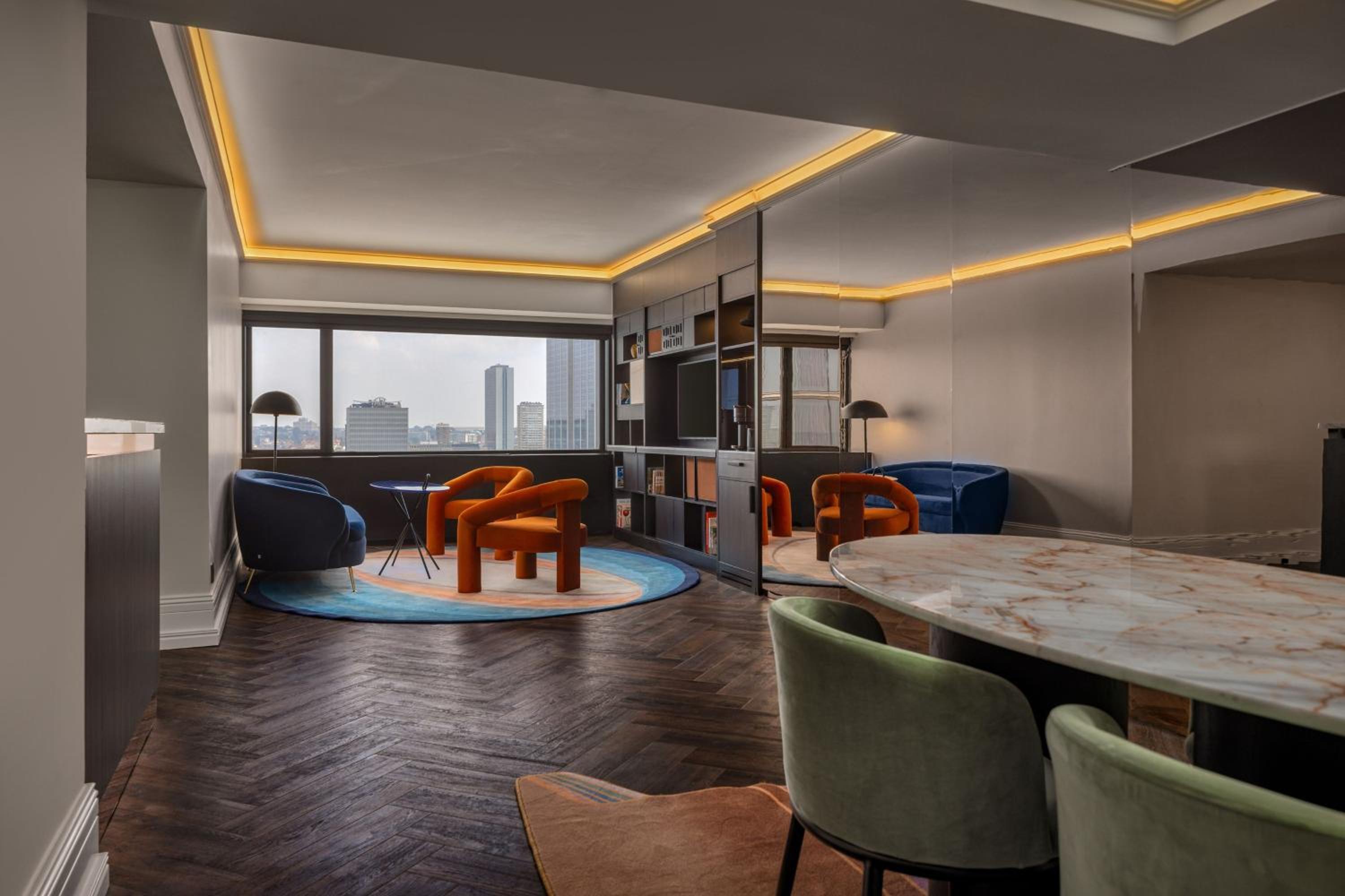 FAM Suite, 2 Bedroom Suite, City view thumbnail 6