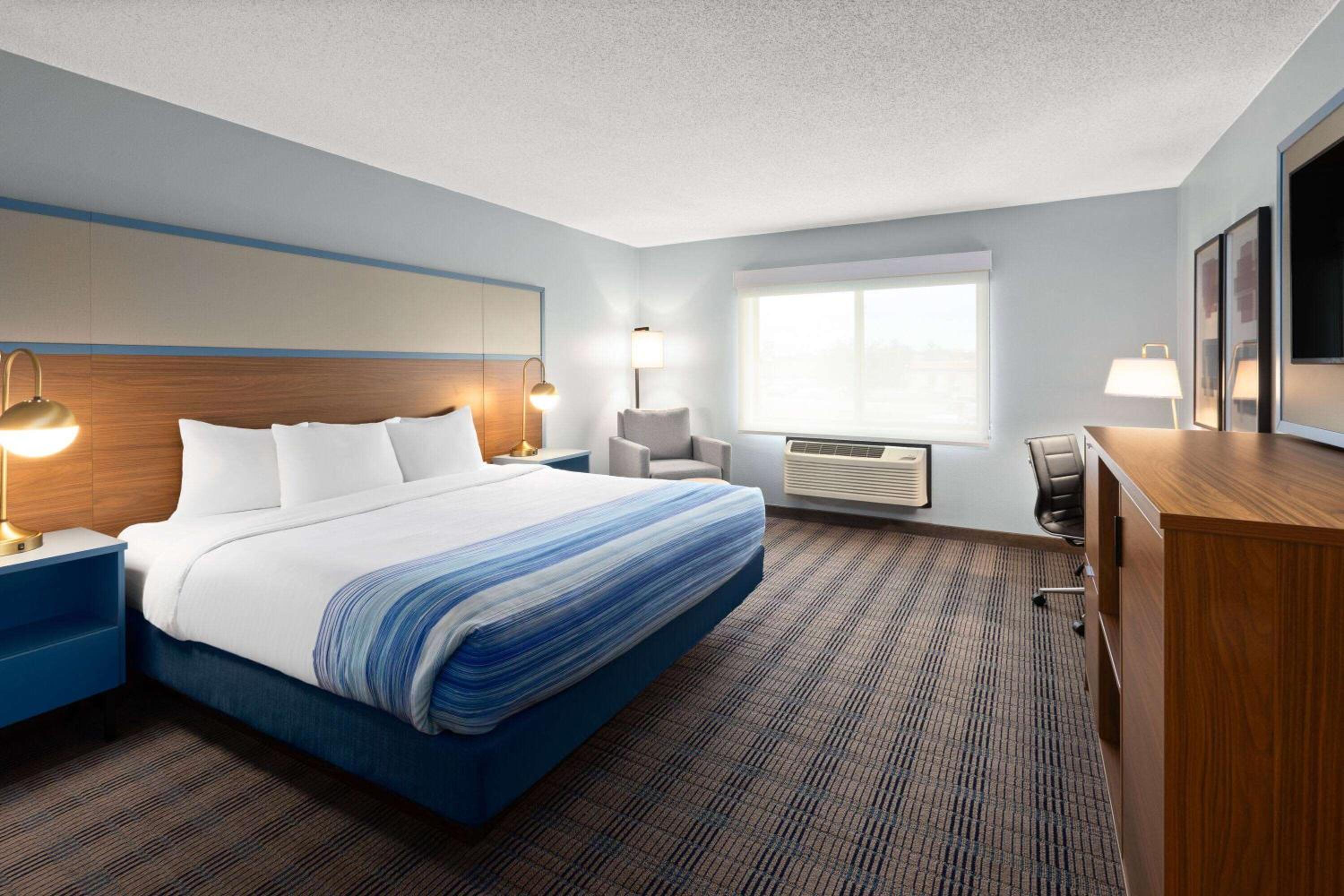 Executive King Room - Second Floor/Non-Smoking photo 1