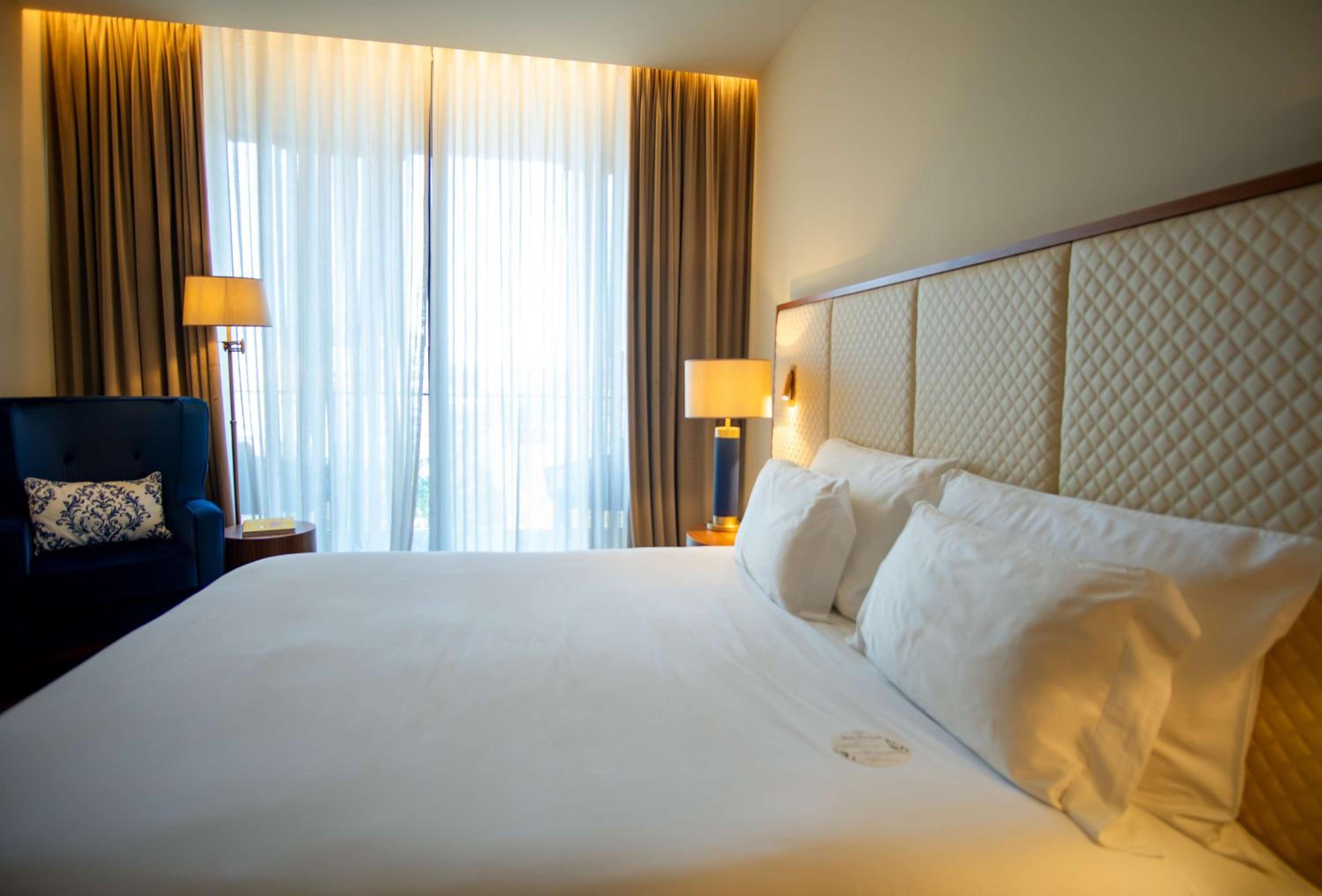 Superior King Room with Balcony - Photo 1