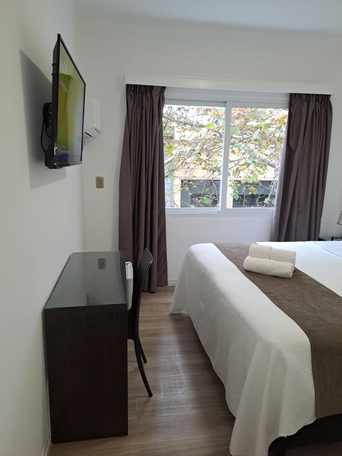 Standard Twin Room photo 2