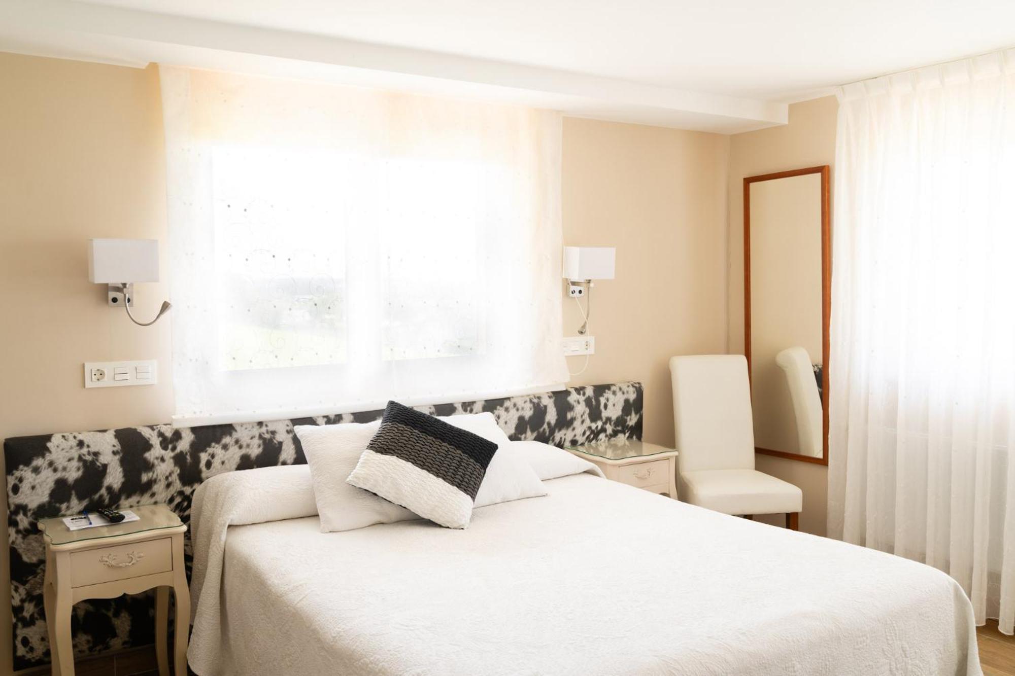 Twin Room with Terrace - Photo 1